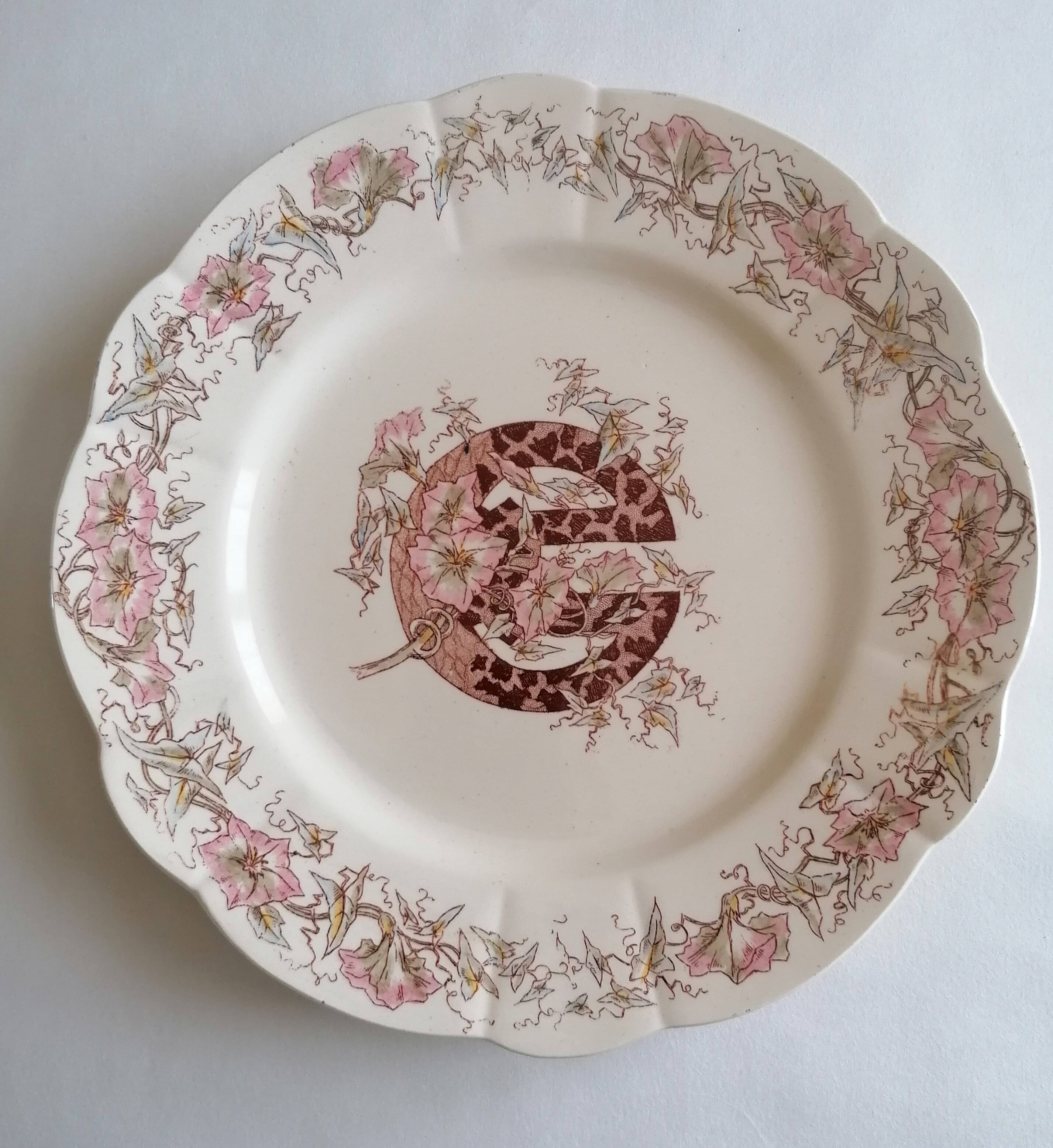 Assiette Longchamp terre de fer Robert Charbonnier 19ème s