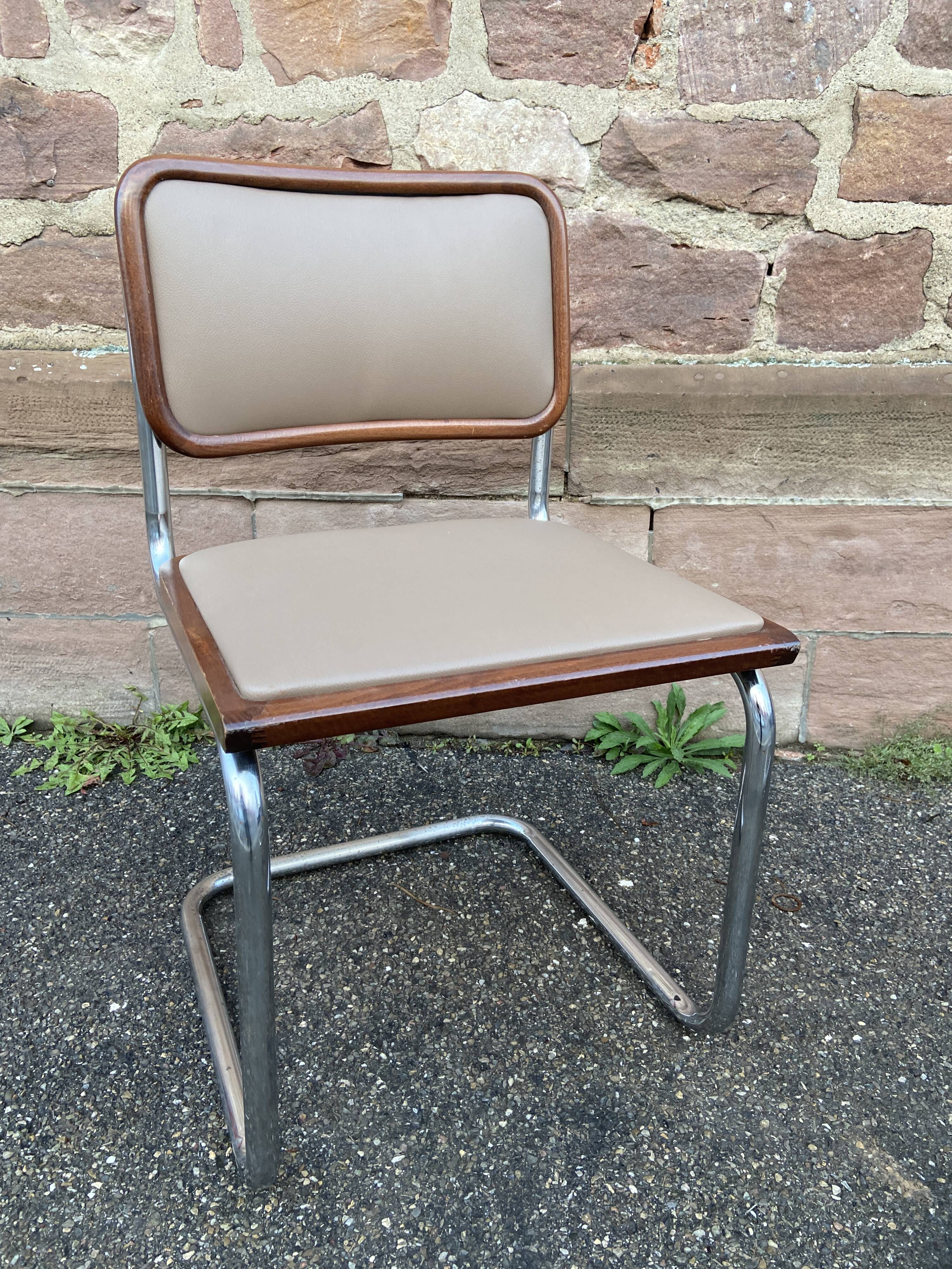 Pair of chairs Cesca B32 by Marcel Breuer Italy 1980