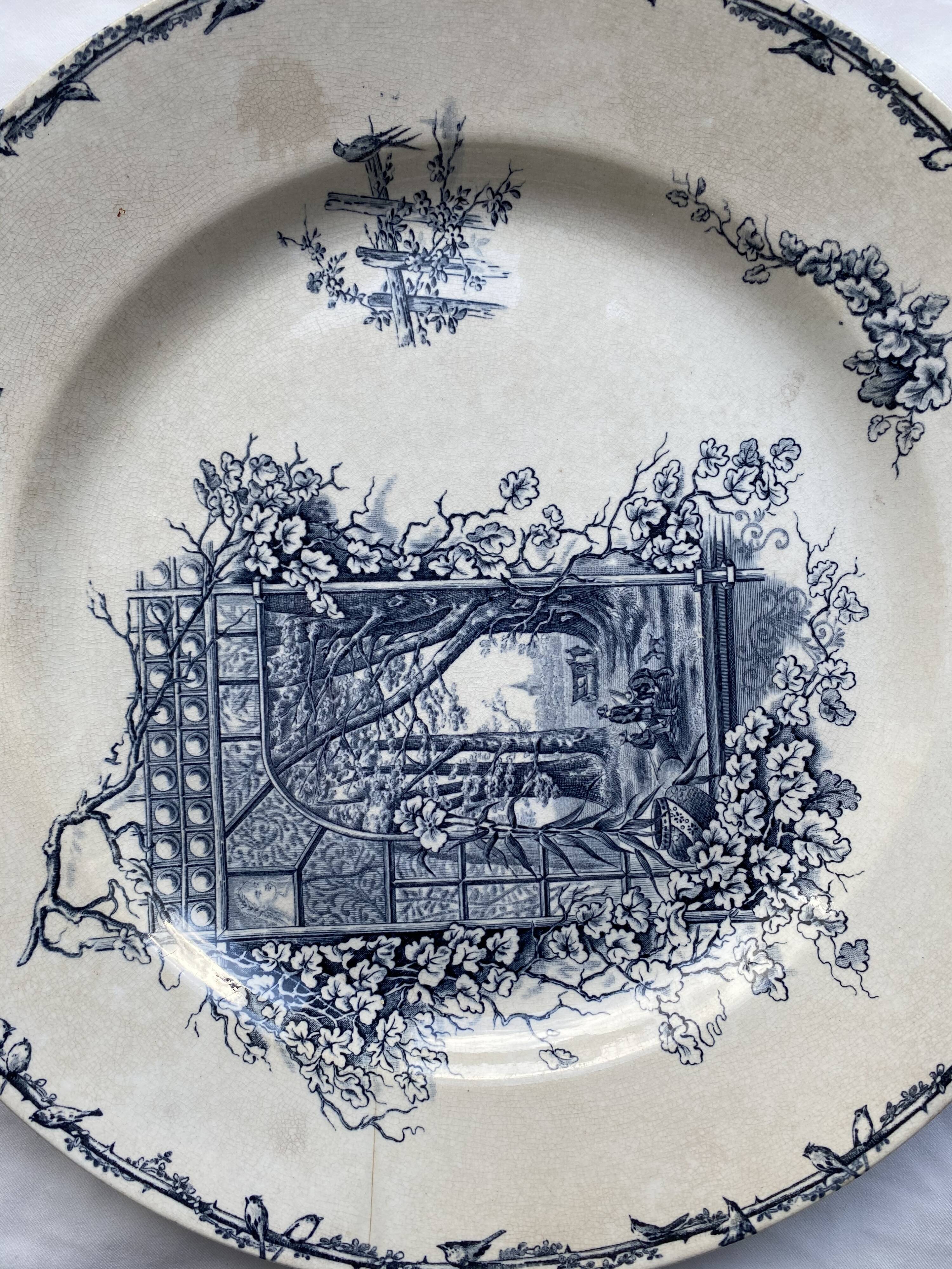 Plat de service en terre de fer