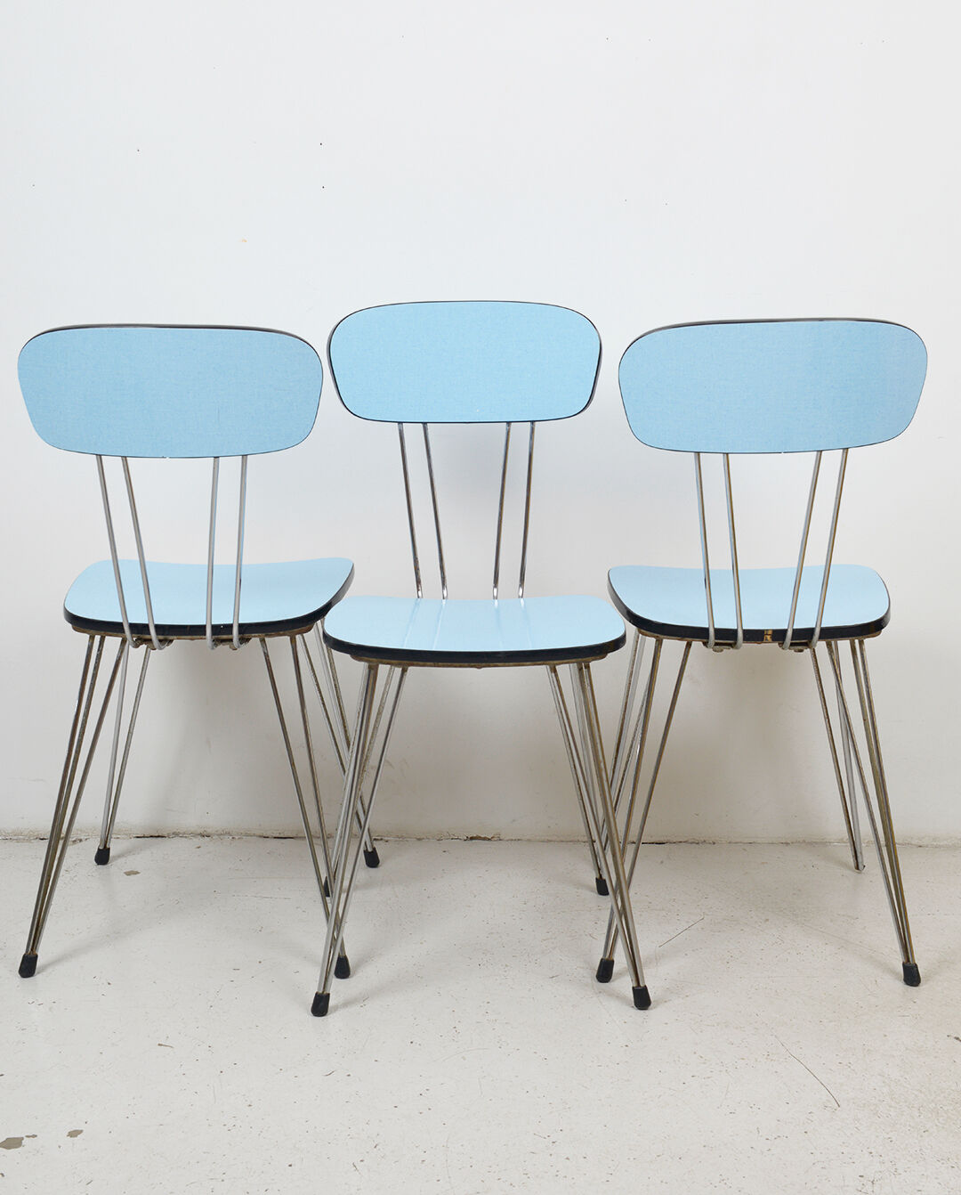 Formica chairs with eiffel legs