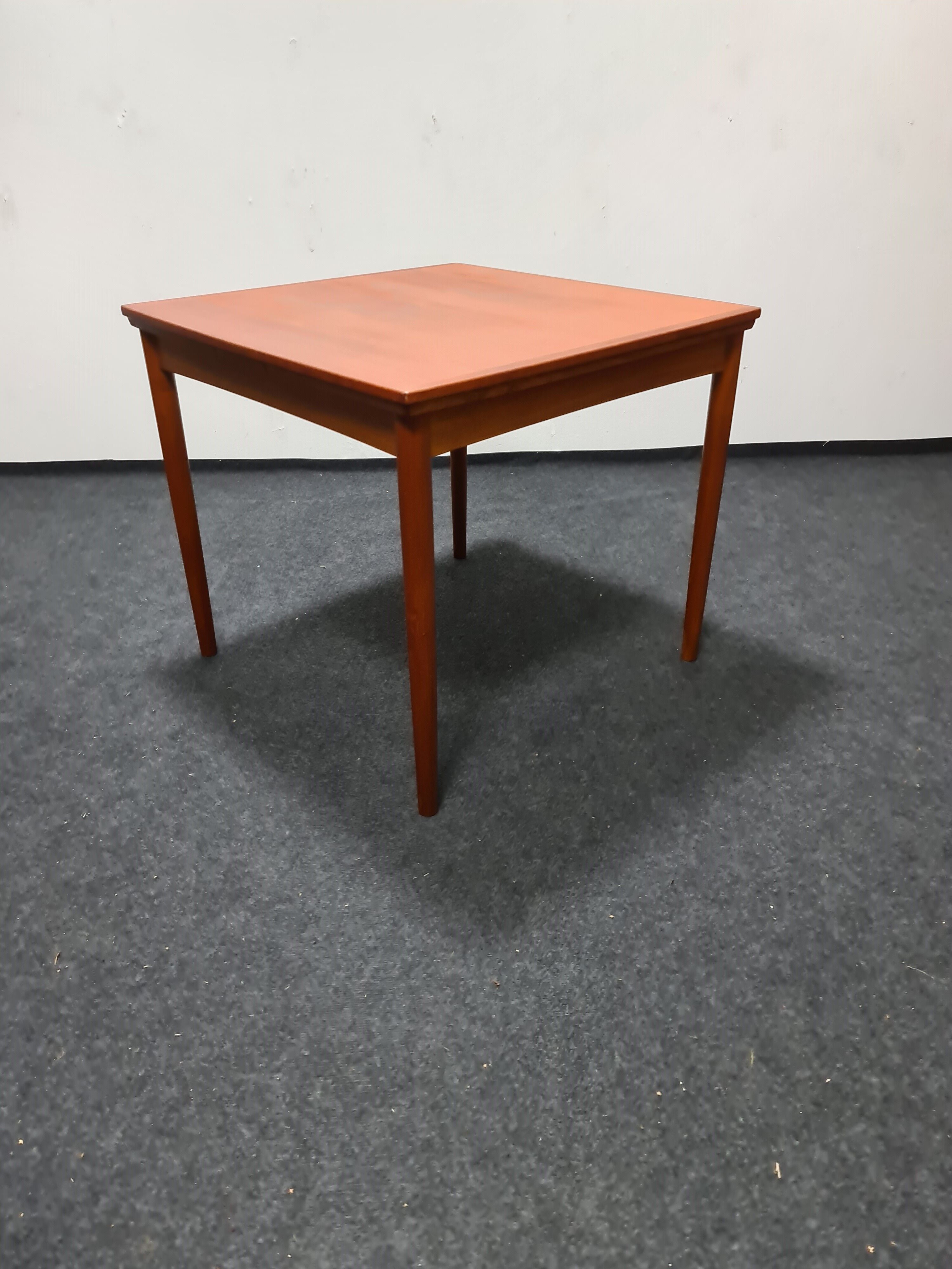 Table à manger en teck de design danois par Poul Hundevad