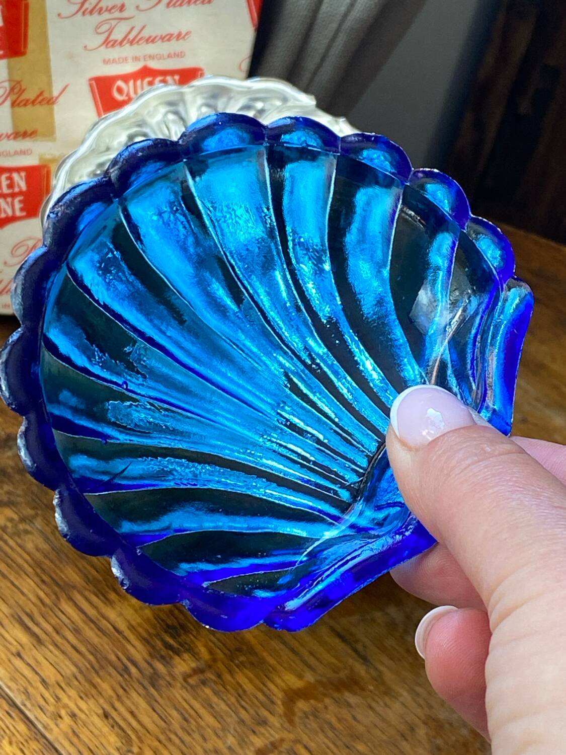 Beurrier coquille avec couteau, plaqué argent, Queen