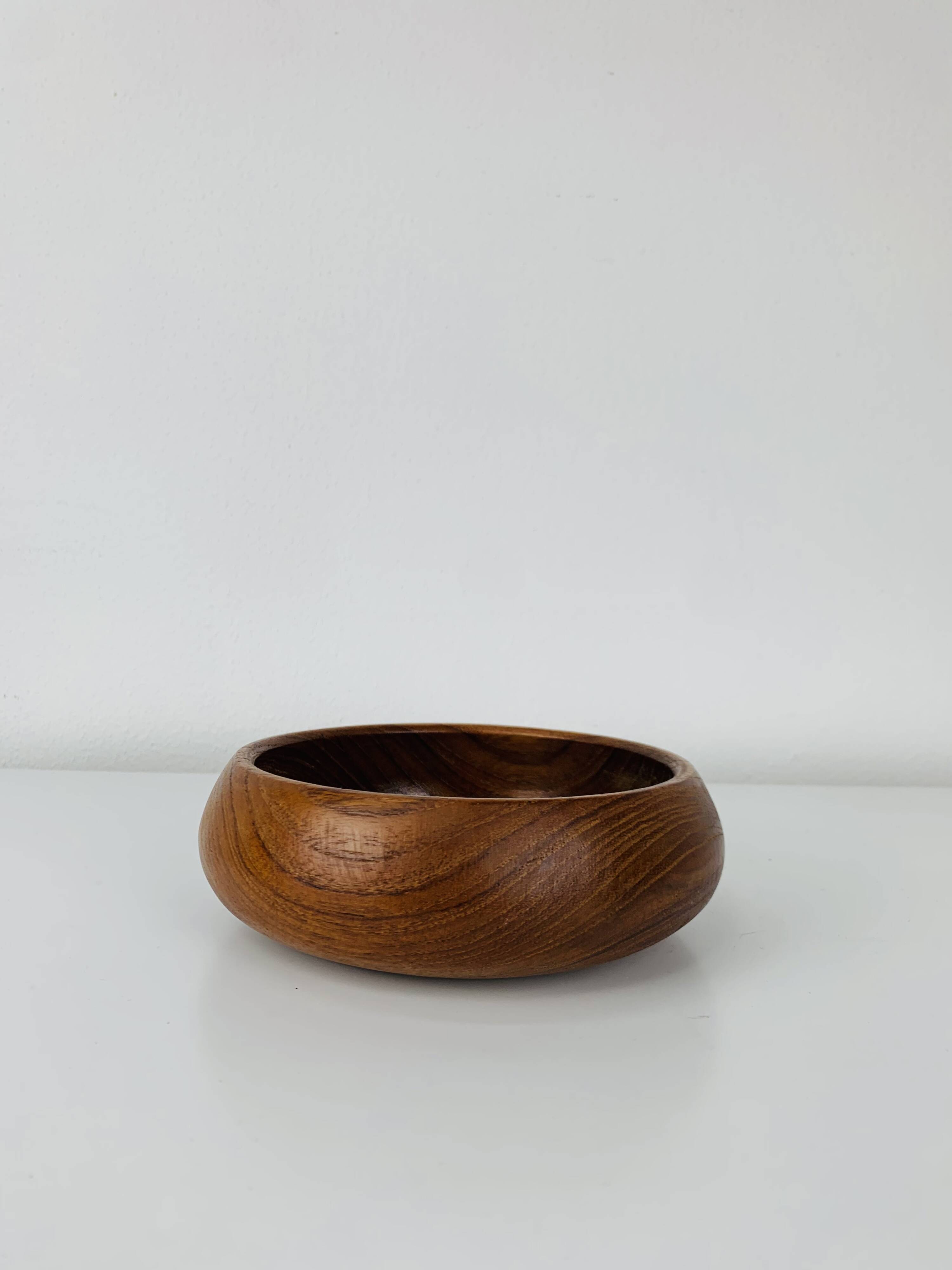 Scandinavian teak pocket emptier, 1960s
