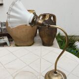 Lampe de table ou applique articulée en laiton avec tulipe opaline 1900