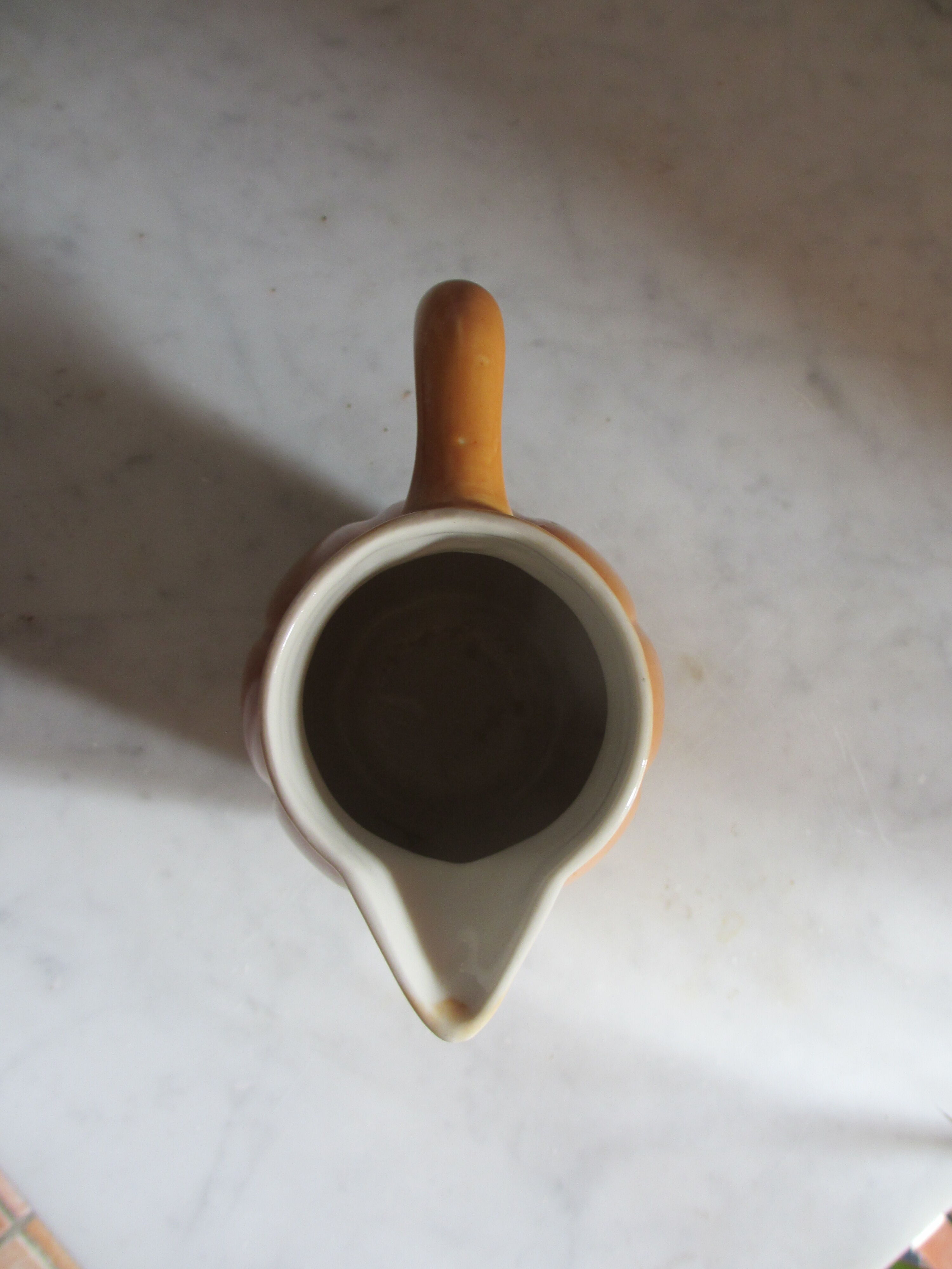 Pitcher in earthenware