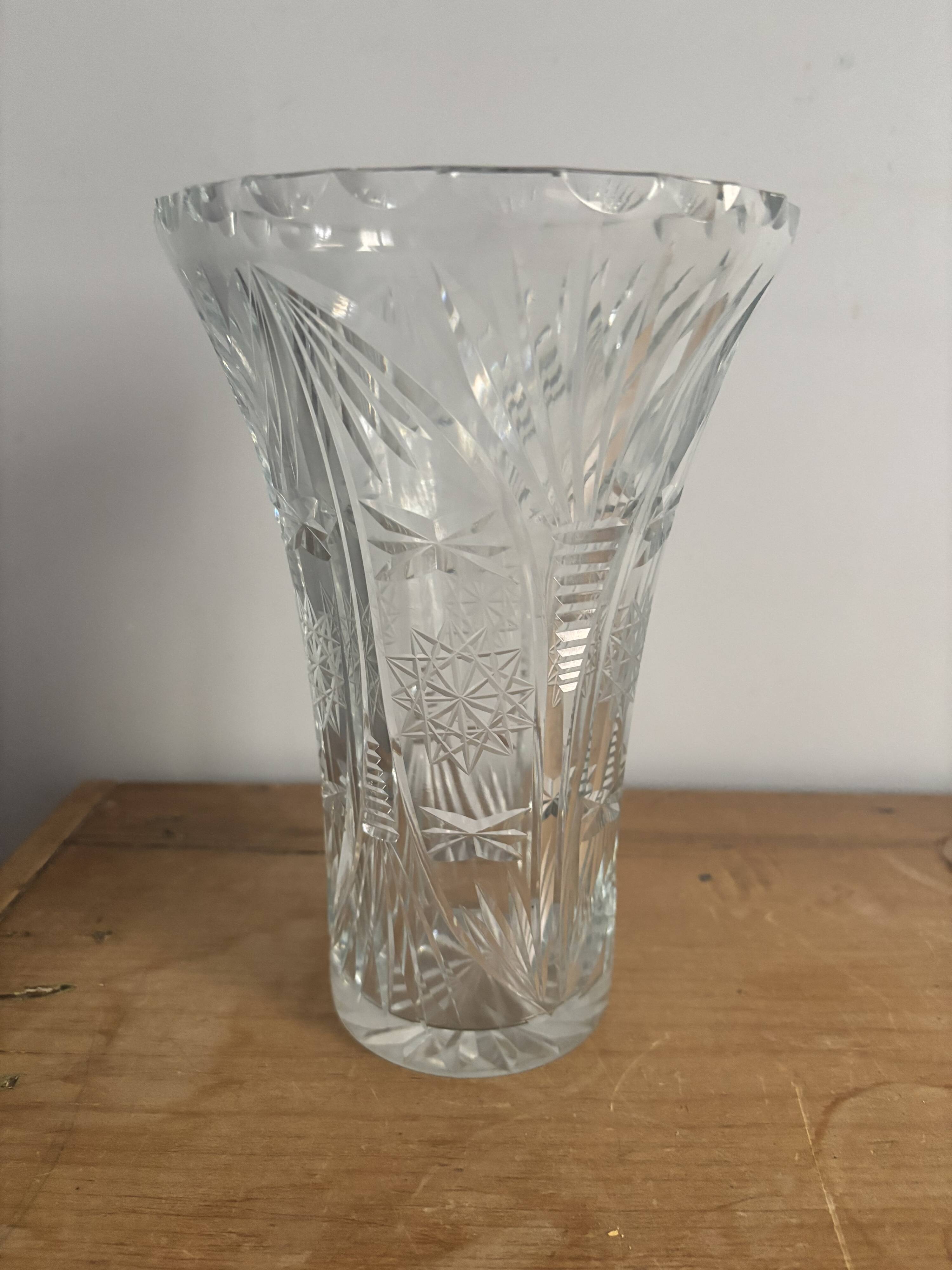 Vase en cristal taillé