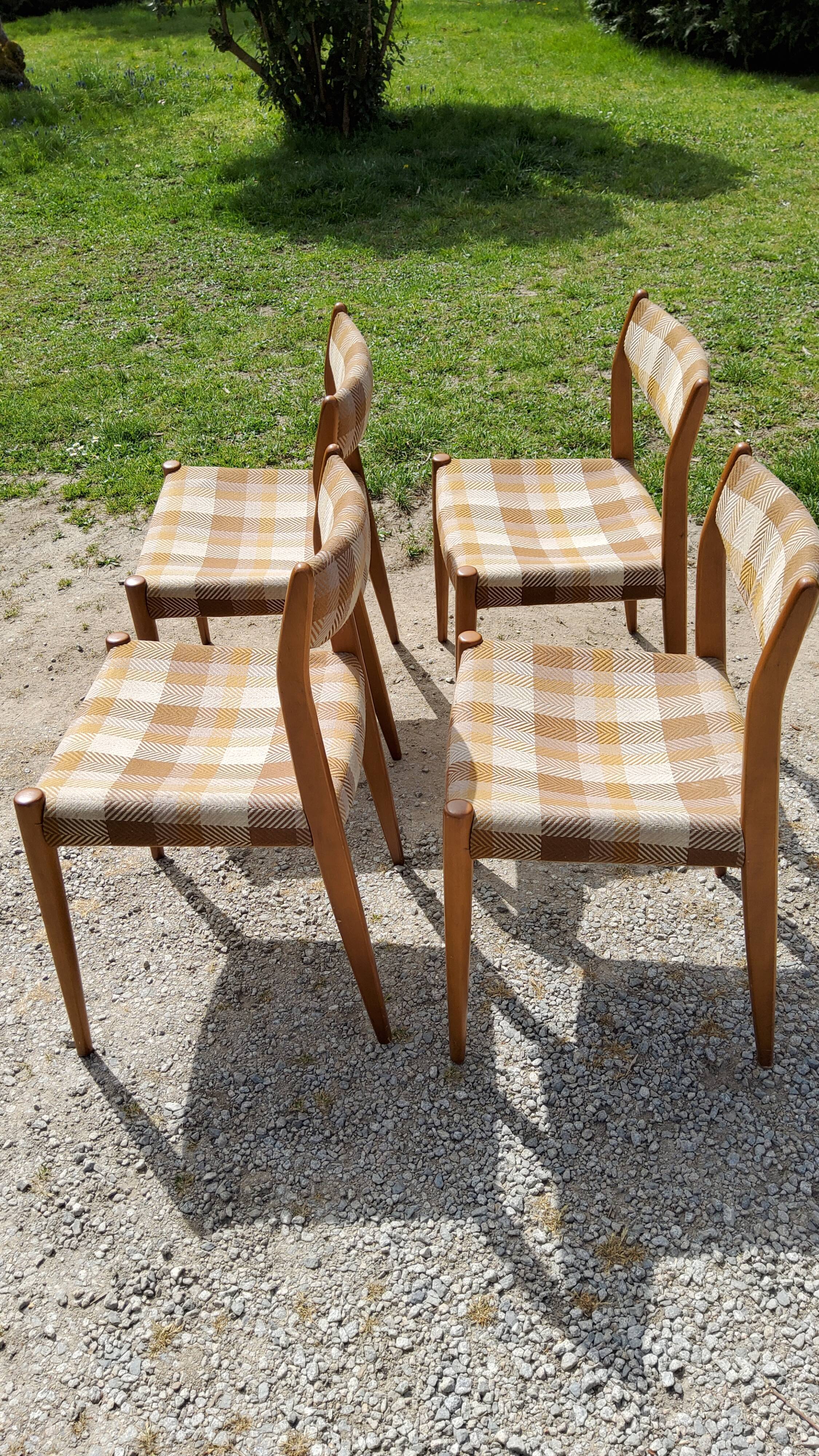 Set of 4 Scandinavian style chairs from the 70s