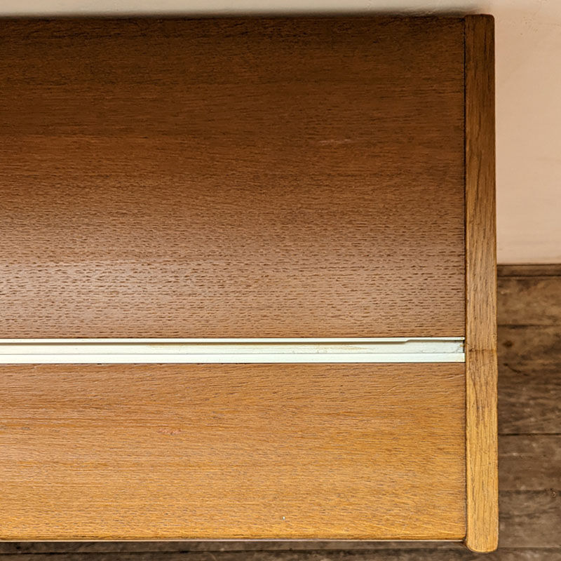 Enfilade, curtain doors