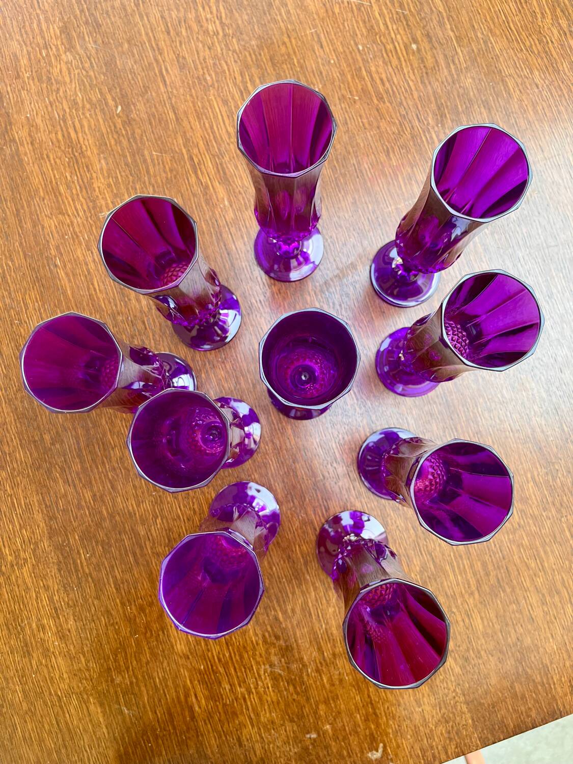 10 purple champagne flutes