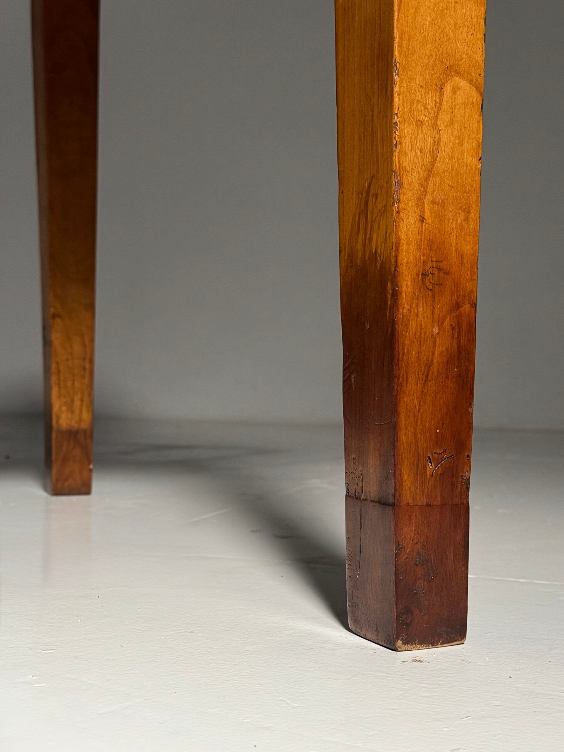 French dining table 188L