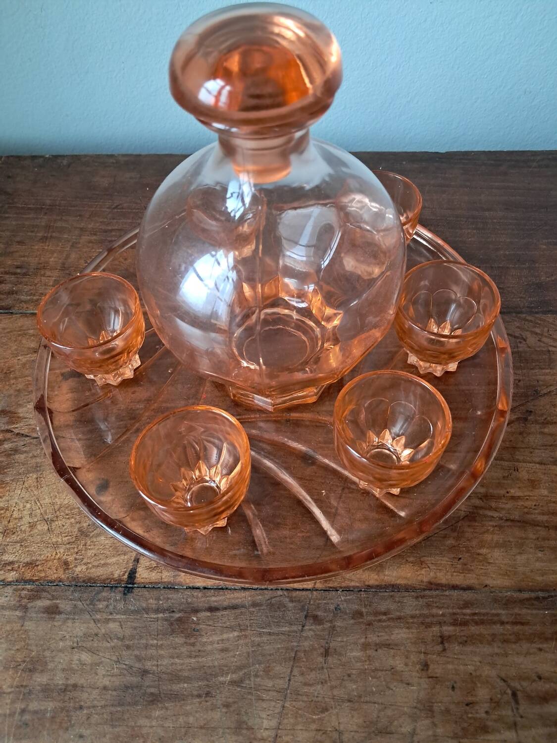 Pink alcohol service, 1960s