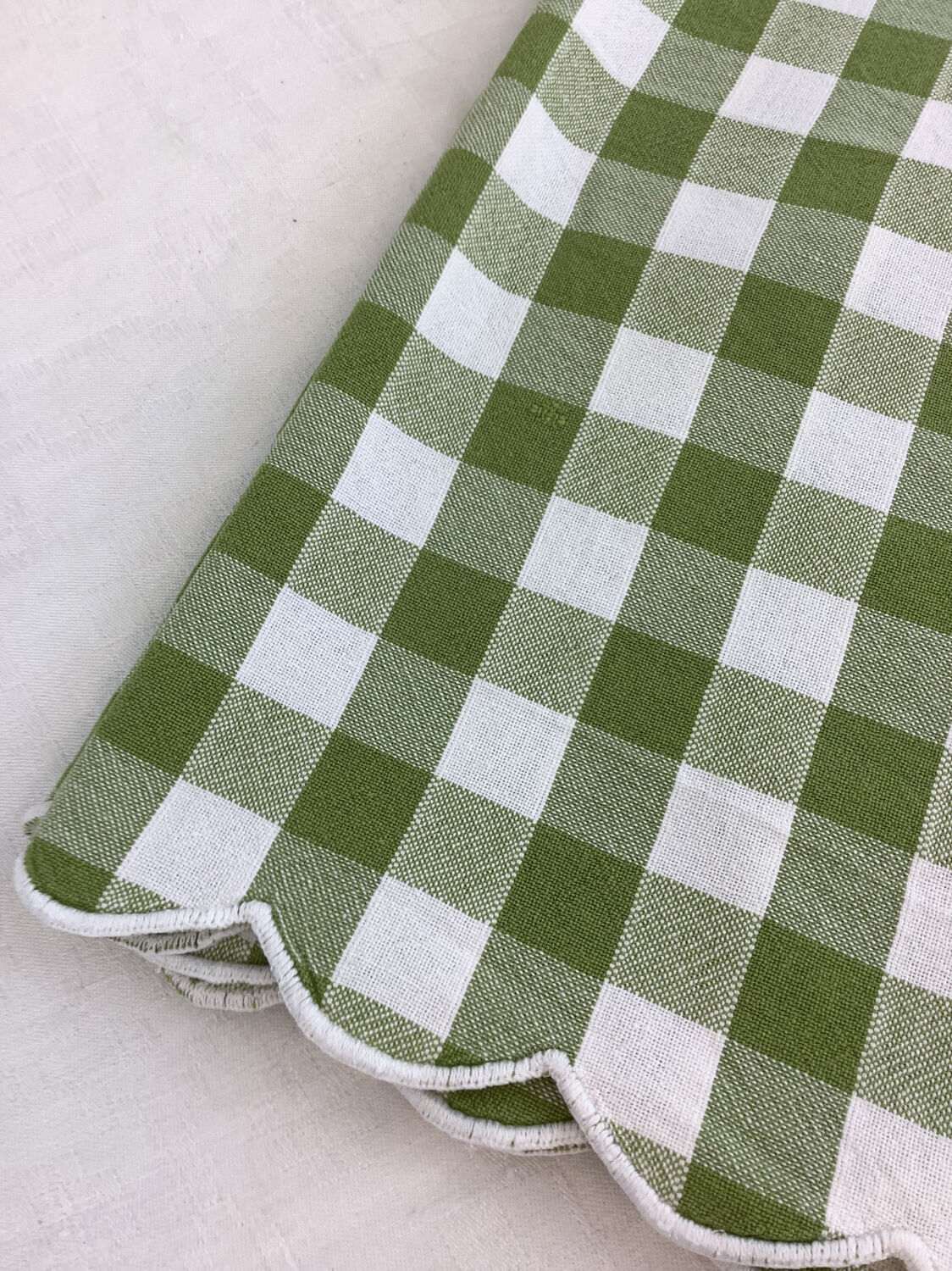 Vintage tablecloth Scottish style green white