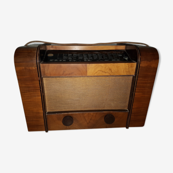 Radio tuner in vintage wooden Blaupunkt
