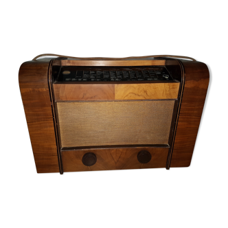 Radio tuner in vintage wooden Blaupunkt