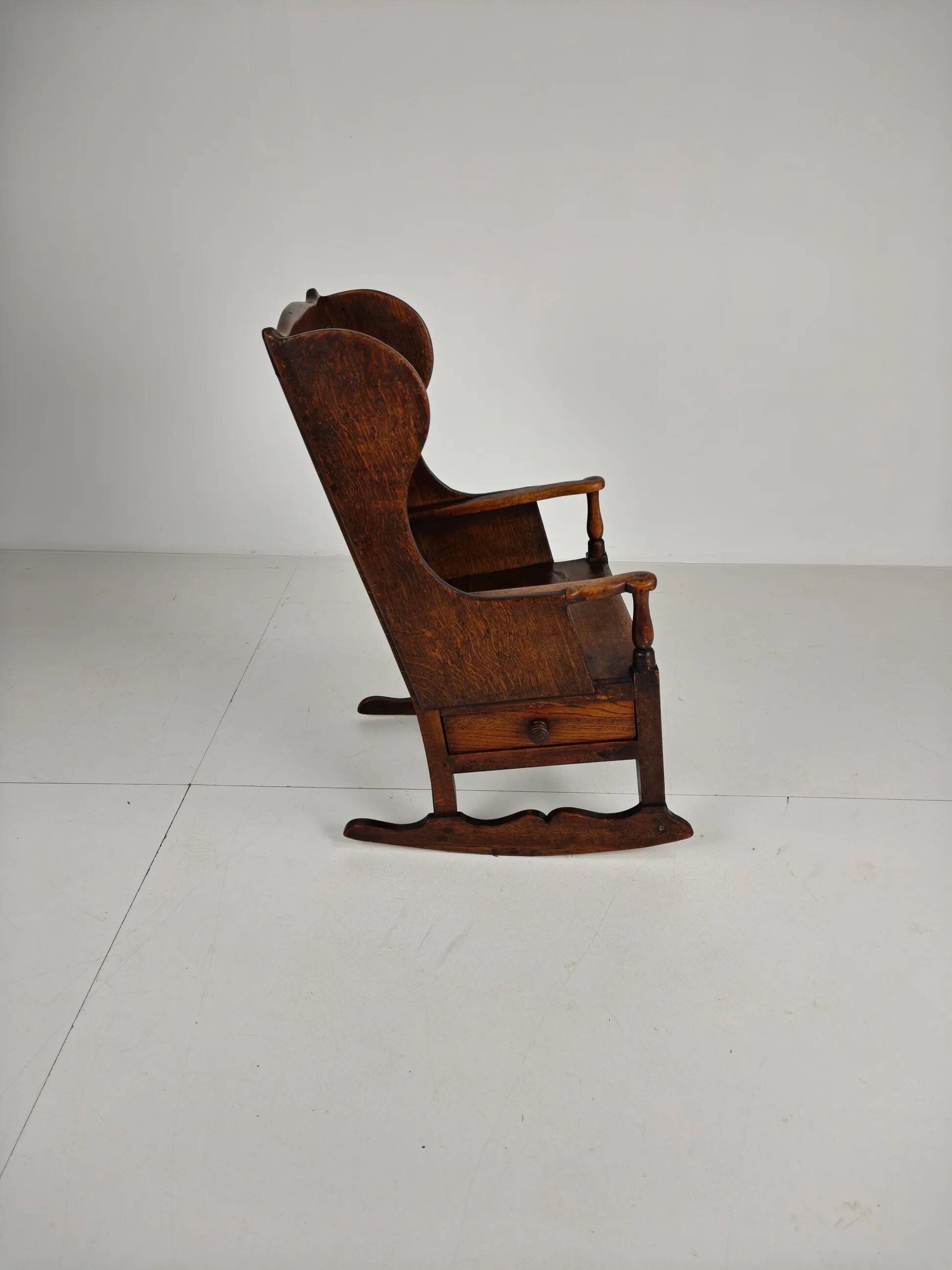 Antique lambing chair / rocking chair – ca. 1800, oak