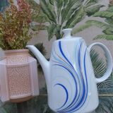 Ghillian teapot in porcelain