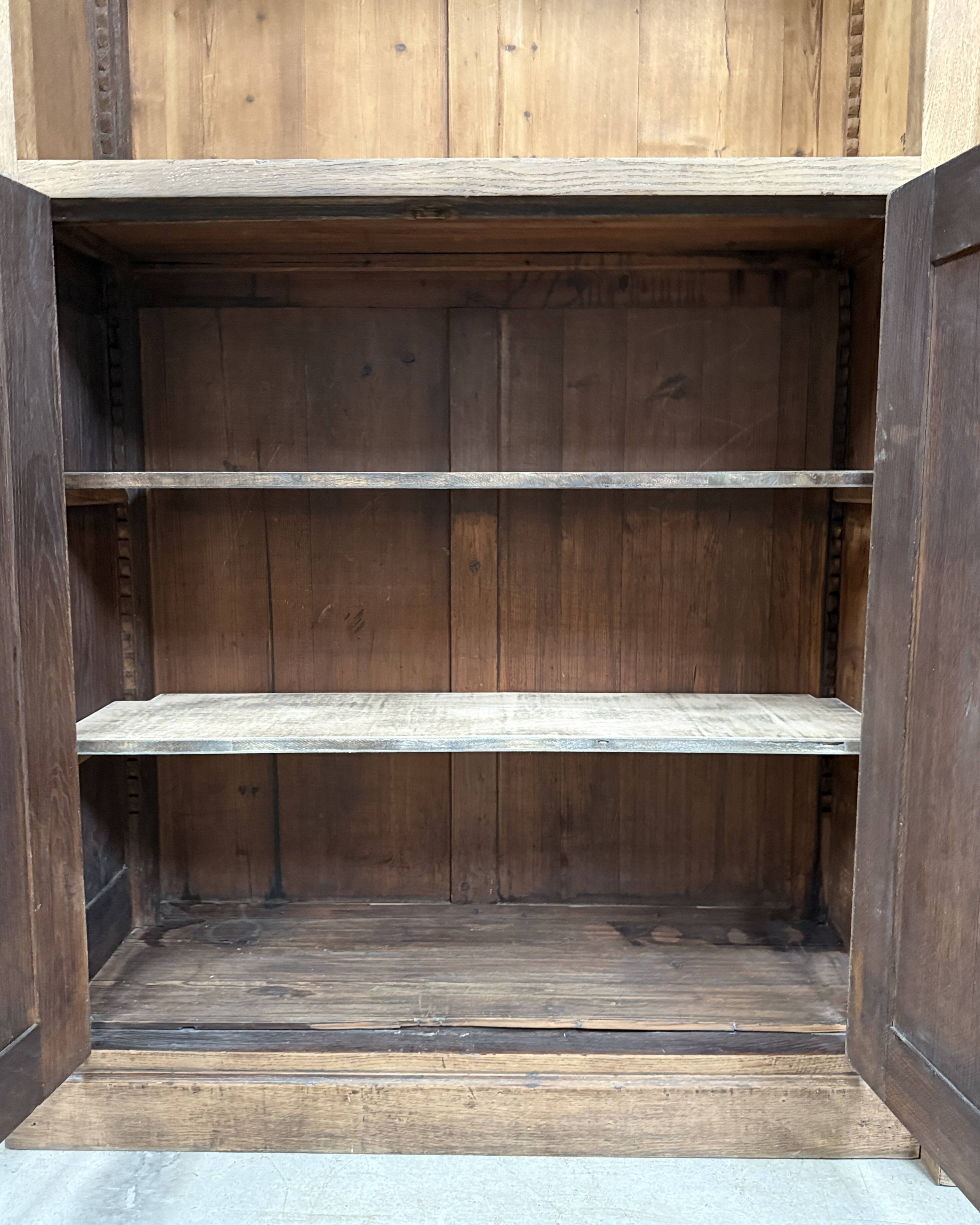 Large antique oak library (renovated)