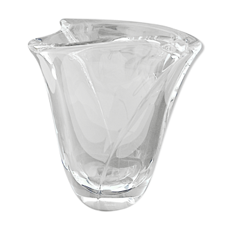 Contemporary crystal vase