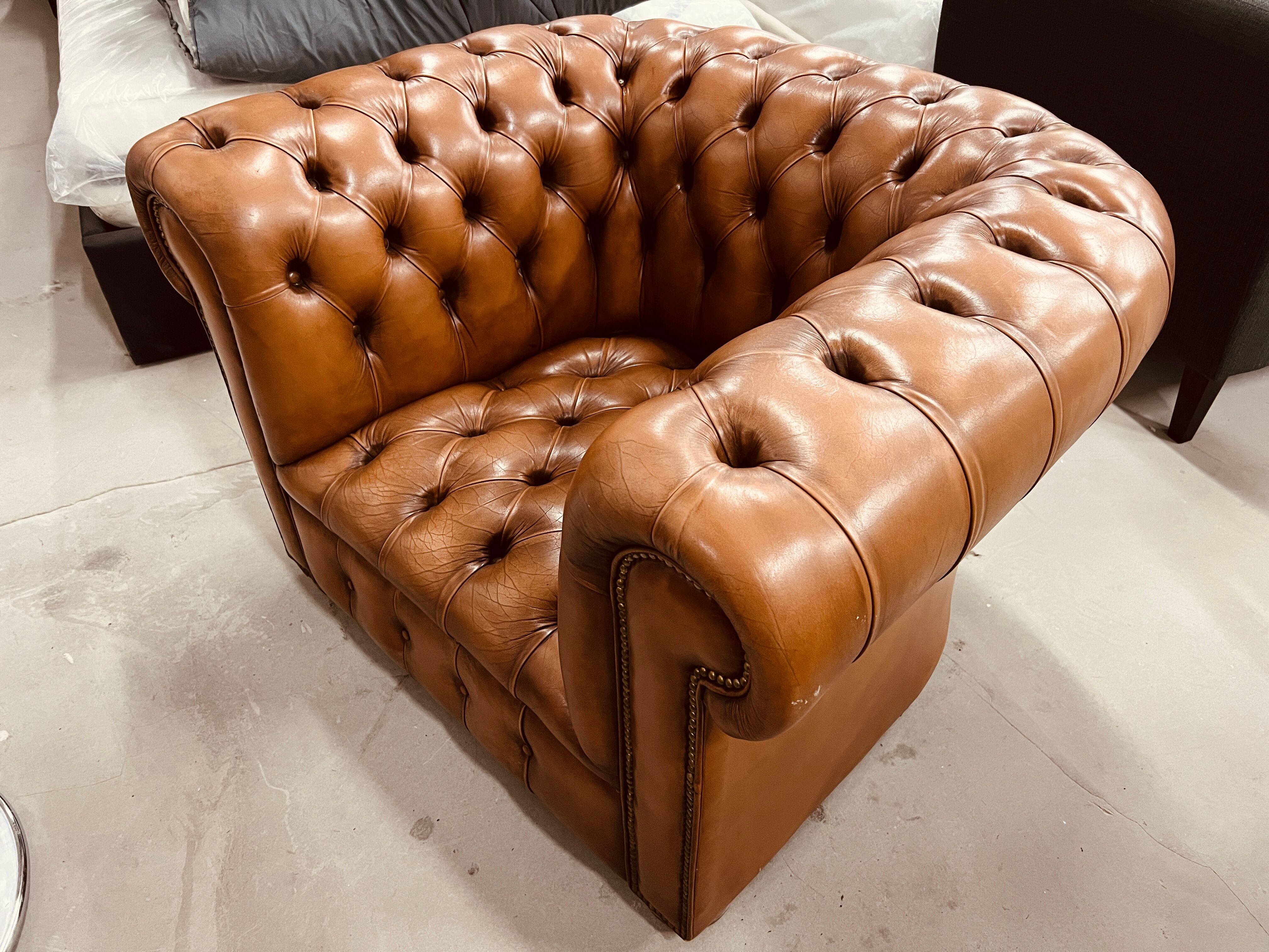 Chesterfield armchair in leather one place xl