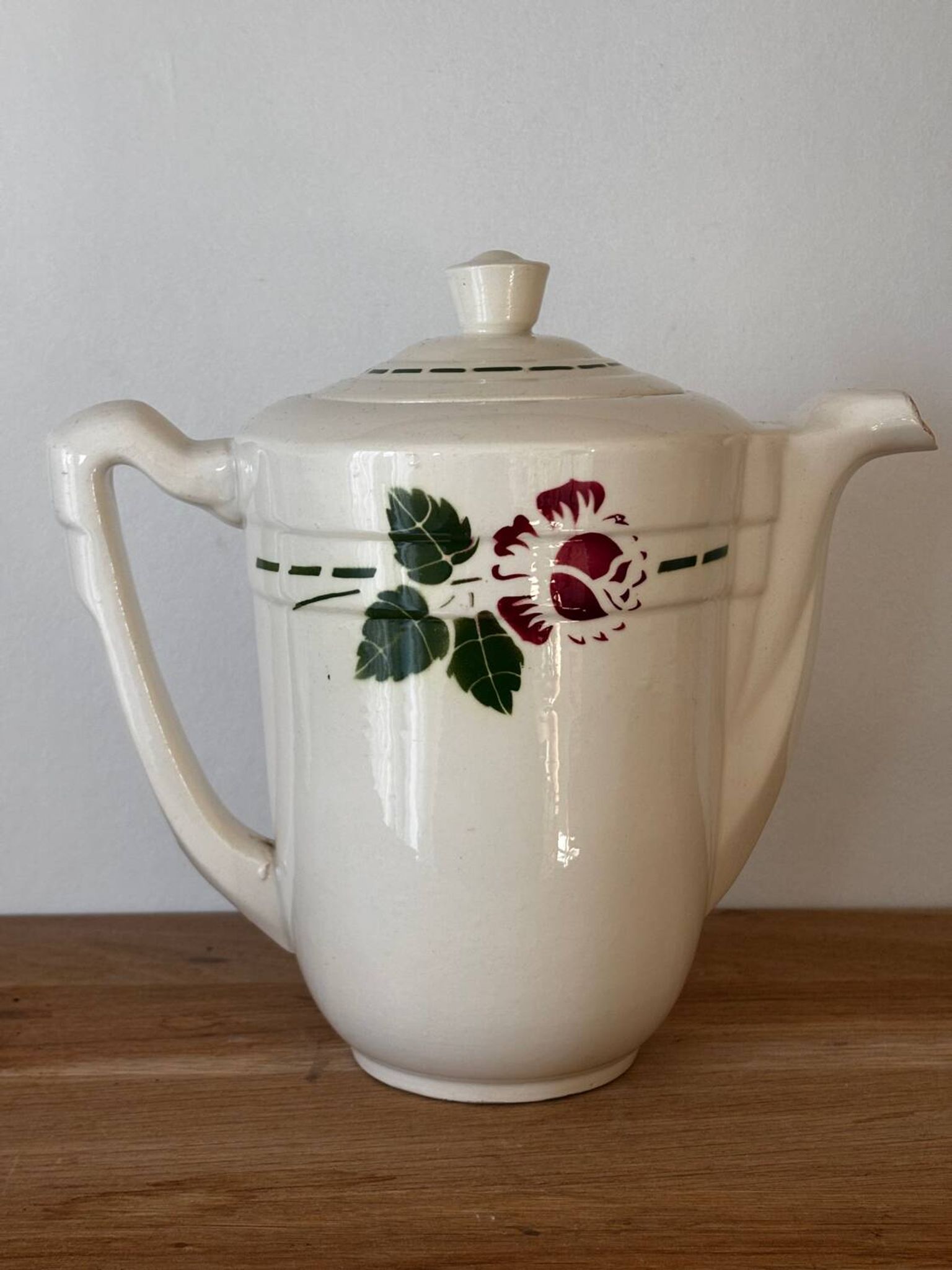 Old teapot Niderviller Moselle Blois model