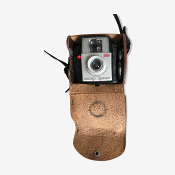Appareil photo Kodak Brownie Starlet Caméra avec son étui d'origine