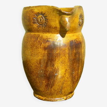 Old owl pitcher