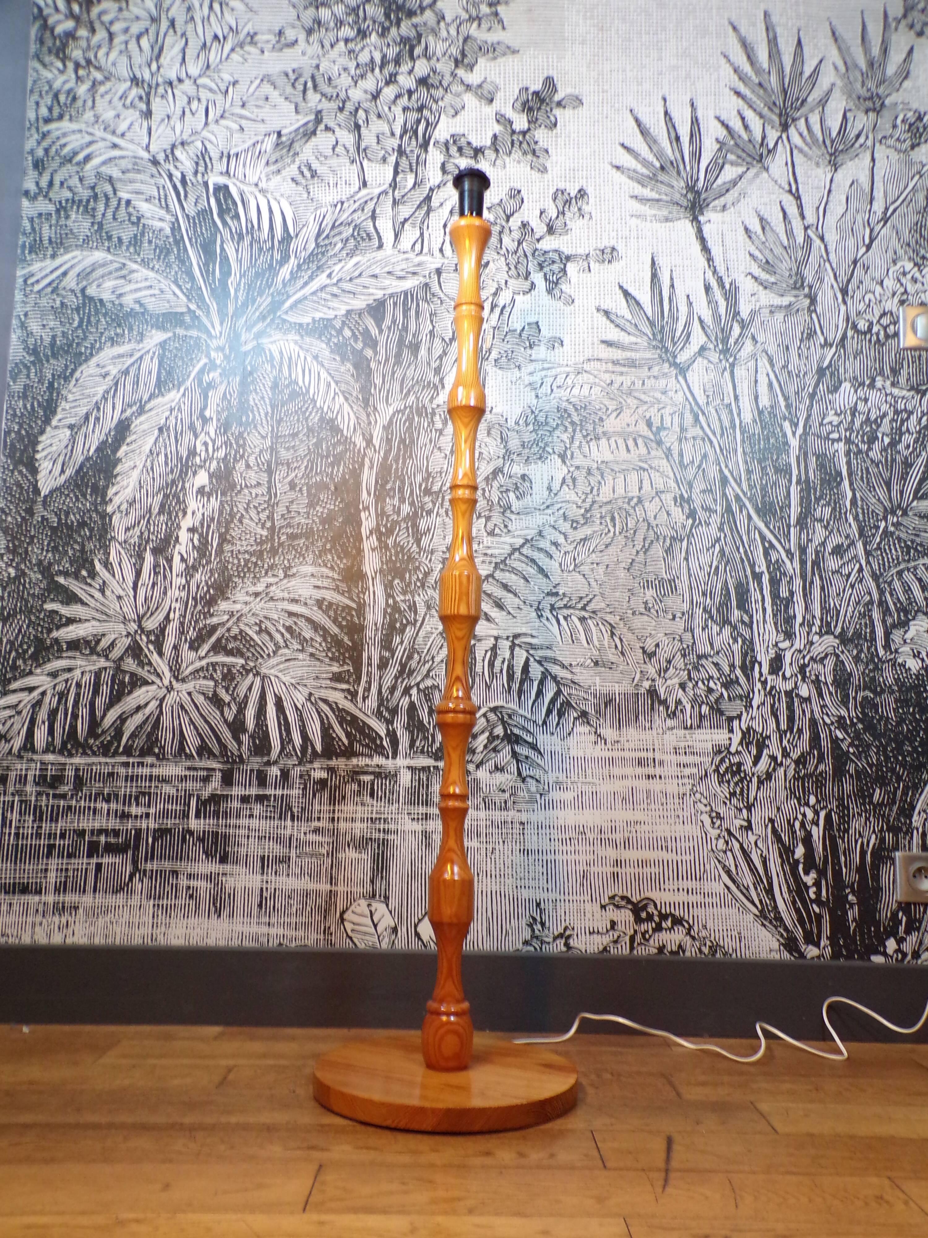 Maison Arlus floor lamp in pine