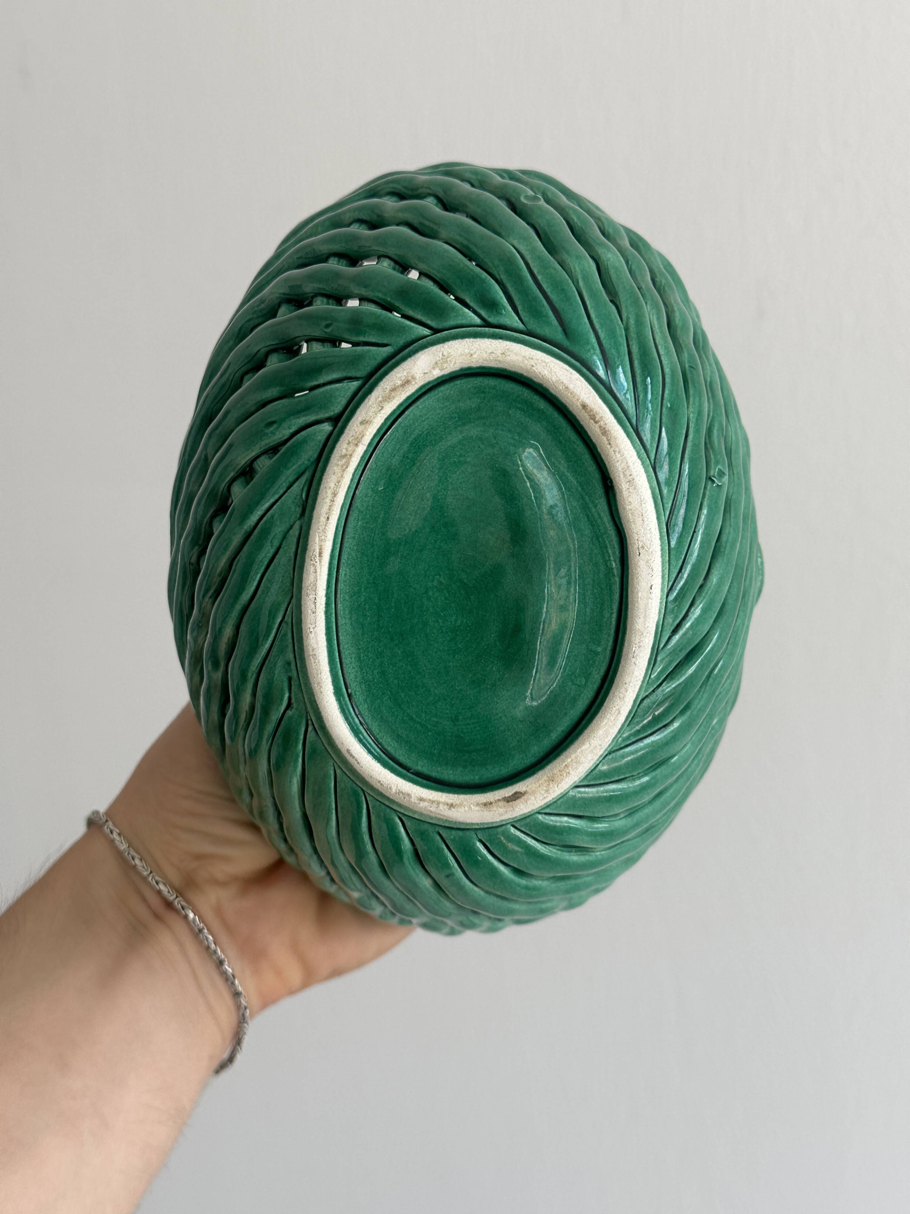 Panier en céramique verte