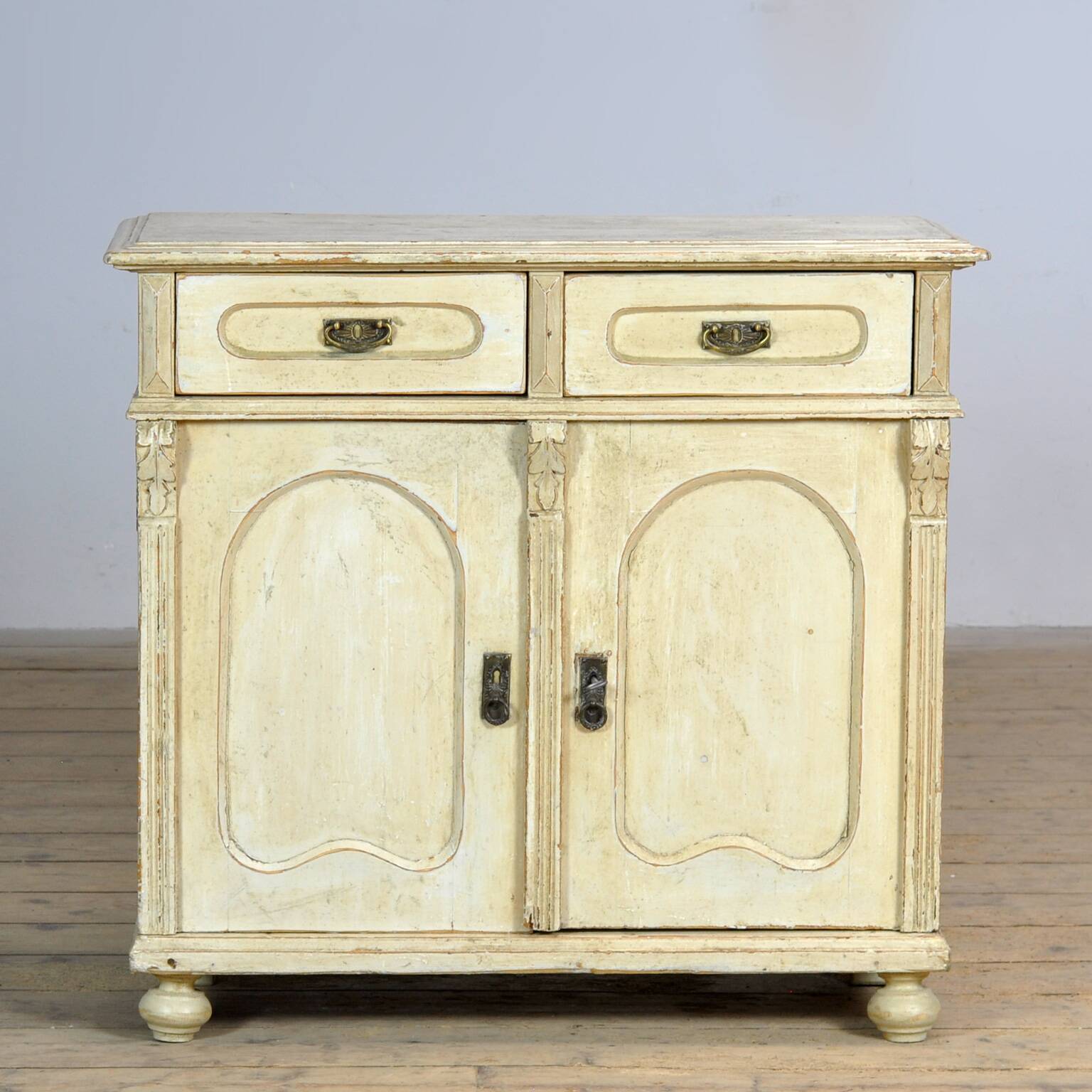 Pine dresser, 1910’s