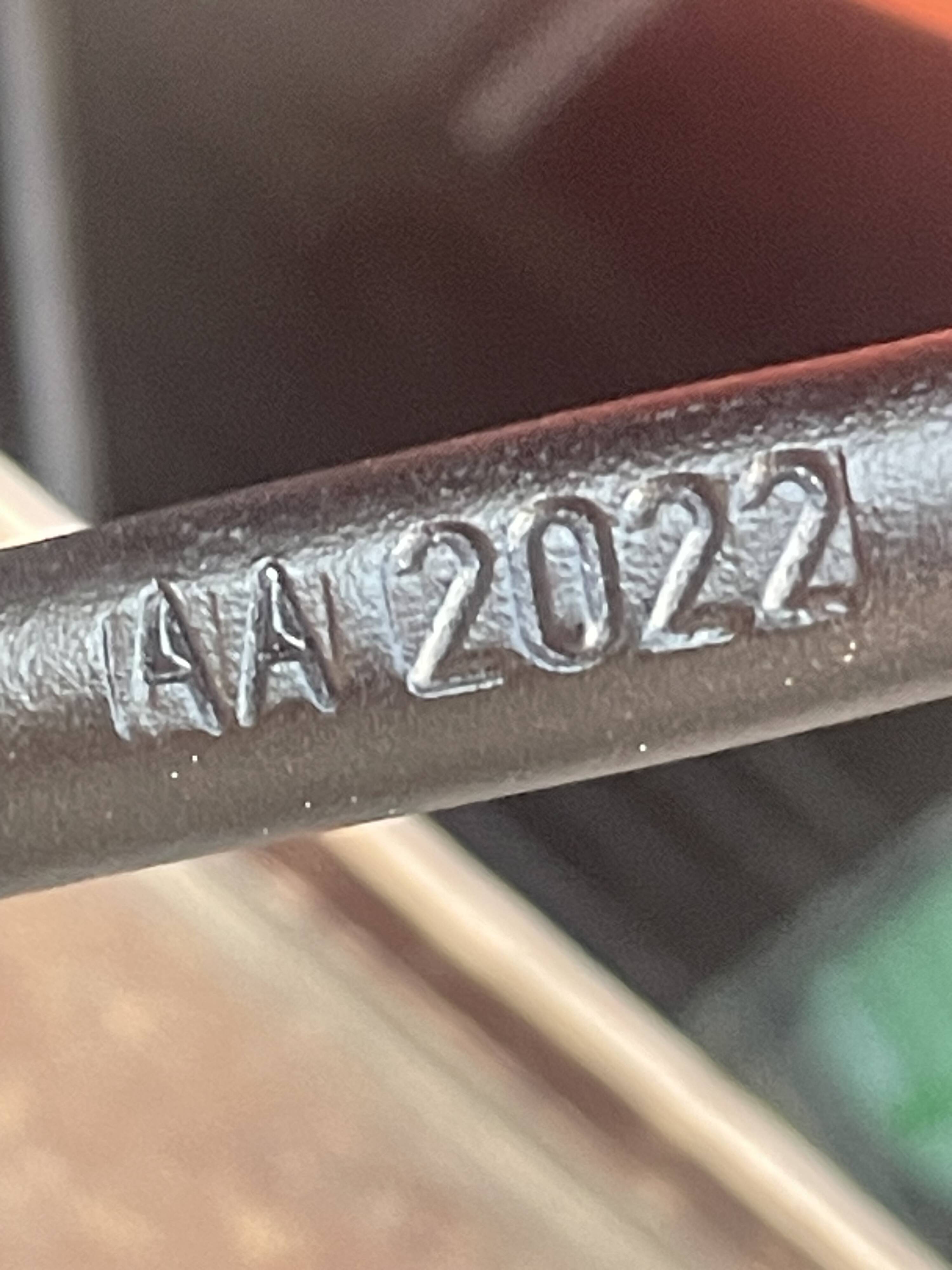 2 fauteuils véritables AA