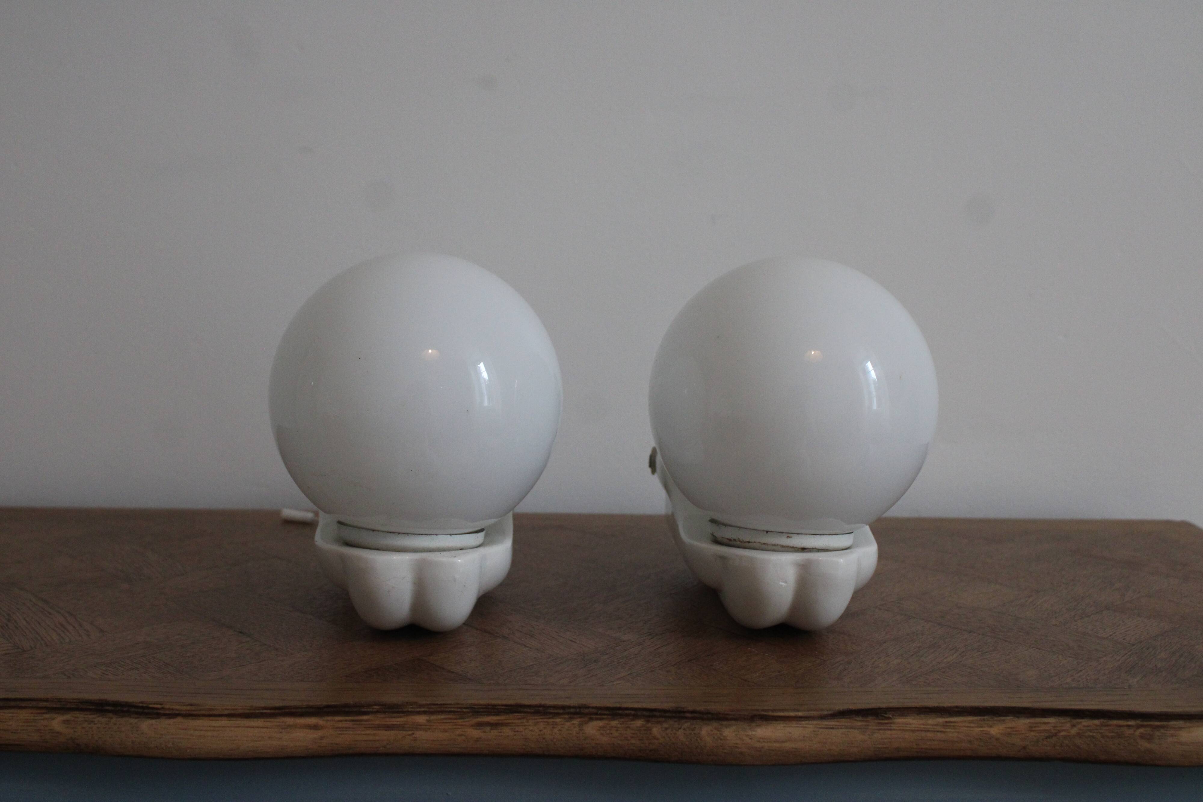 Pair of white ceramic wall lights, Bauhaus style, Italy