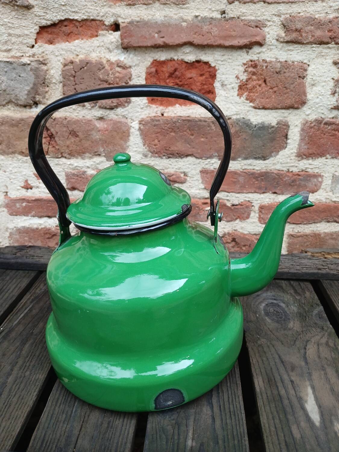 Enameled sheet metal teapot