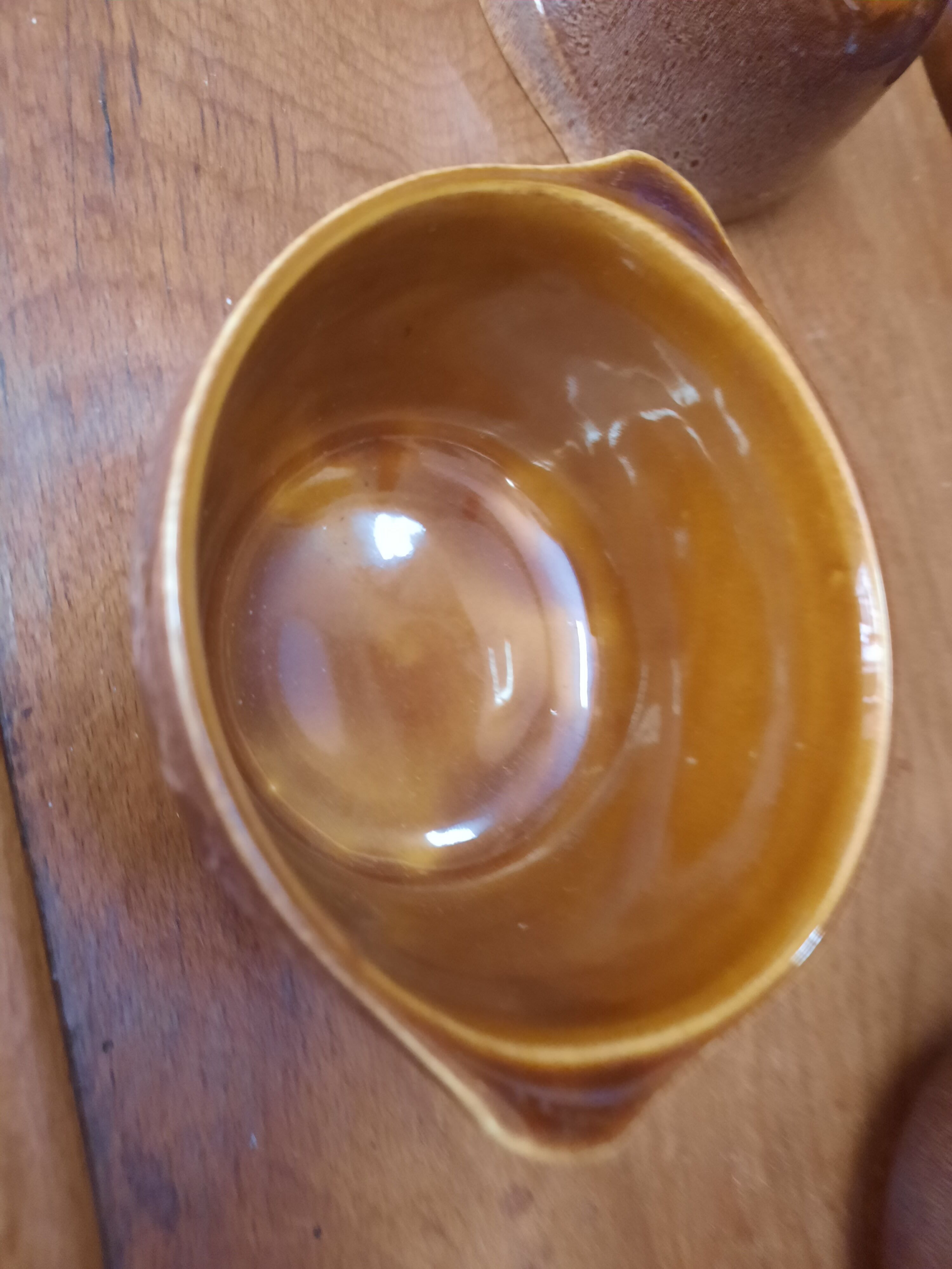 Set of six vintage ceramic bowls