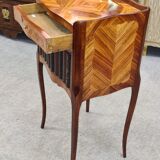 Chevet sauteuse en marqueterie et cuir, XIXe siècle