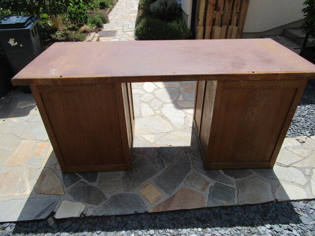 Meuble de travail d'atelier ancien