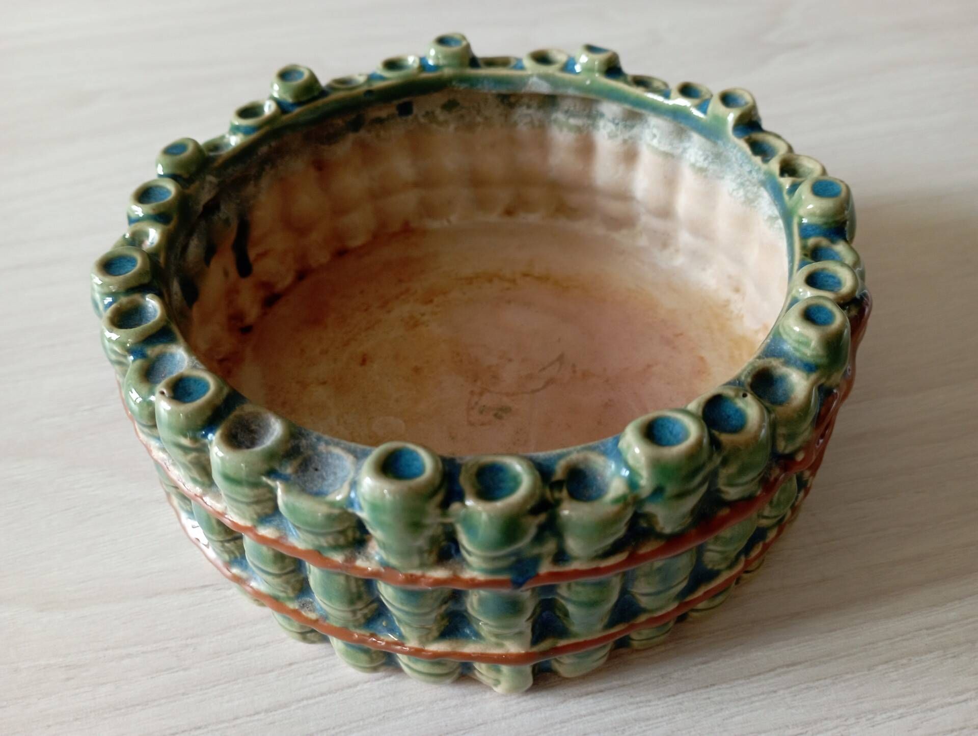 Vide-poche ancien en céramique
