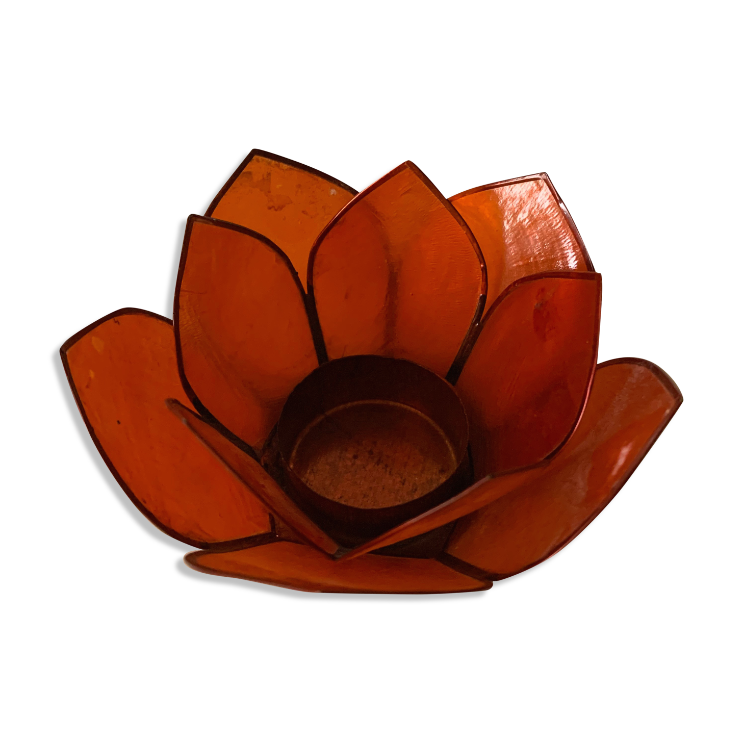 Mother-of-pearl flower candle holder