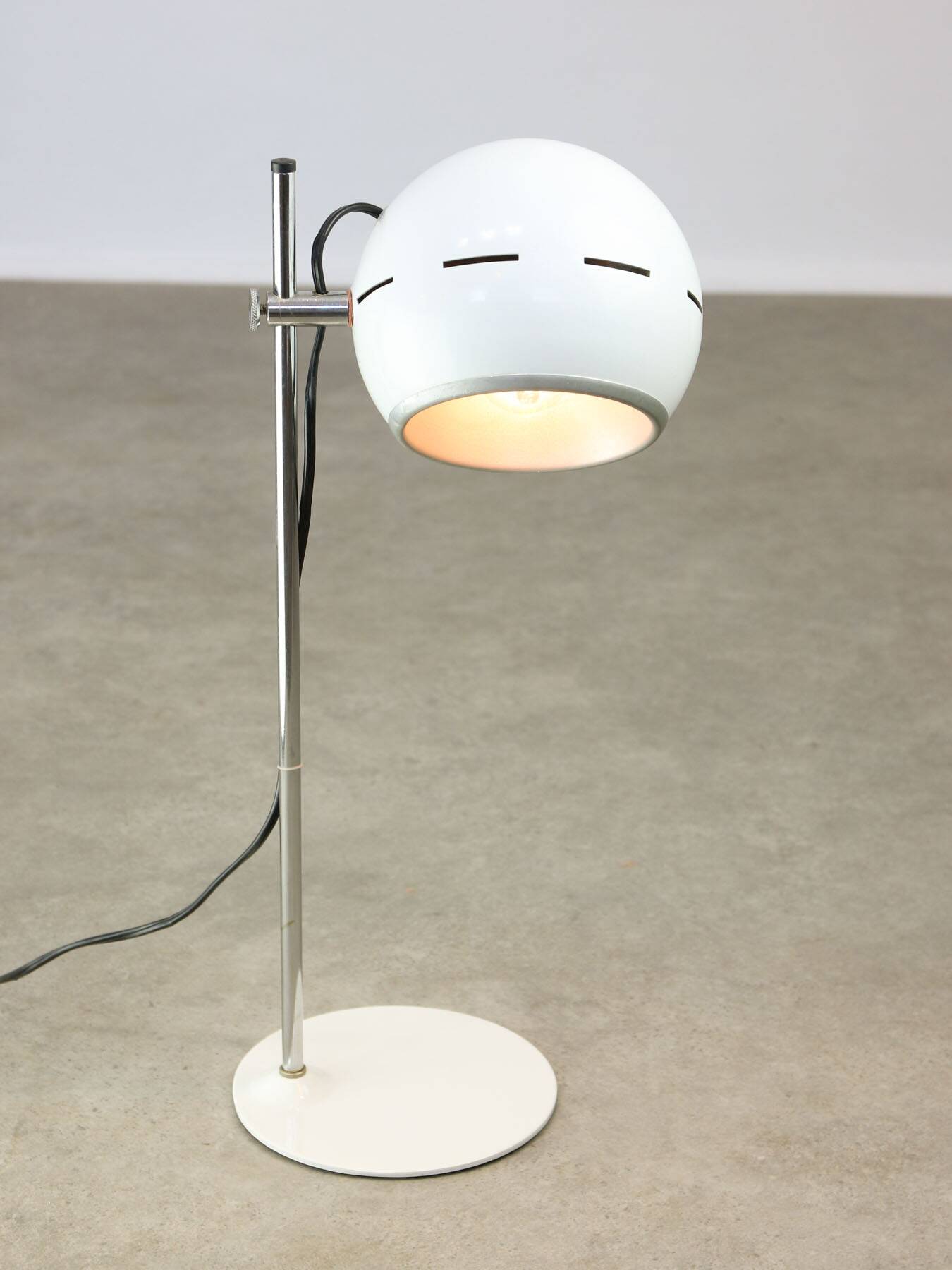 Space-age Italian Table Lamp in White Colour, 1970s