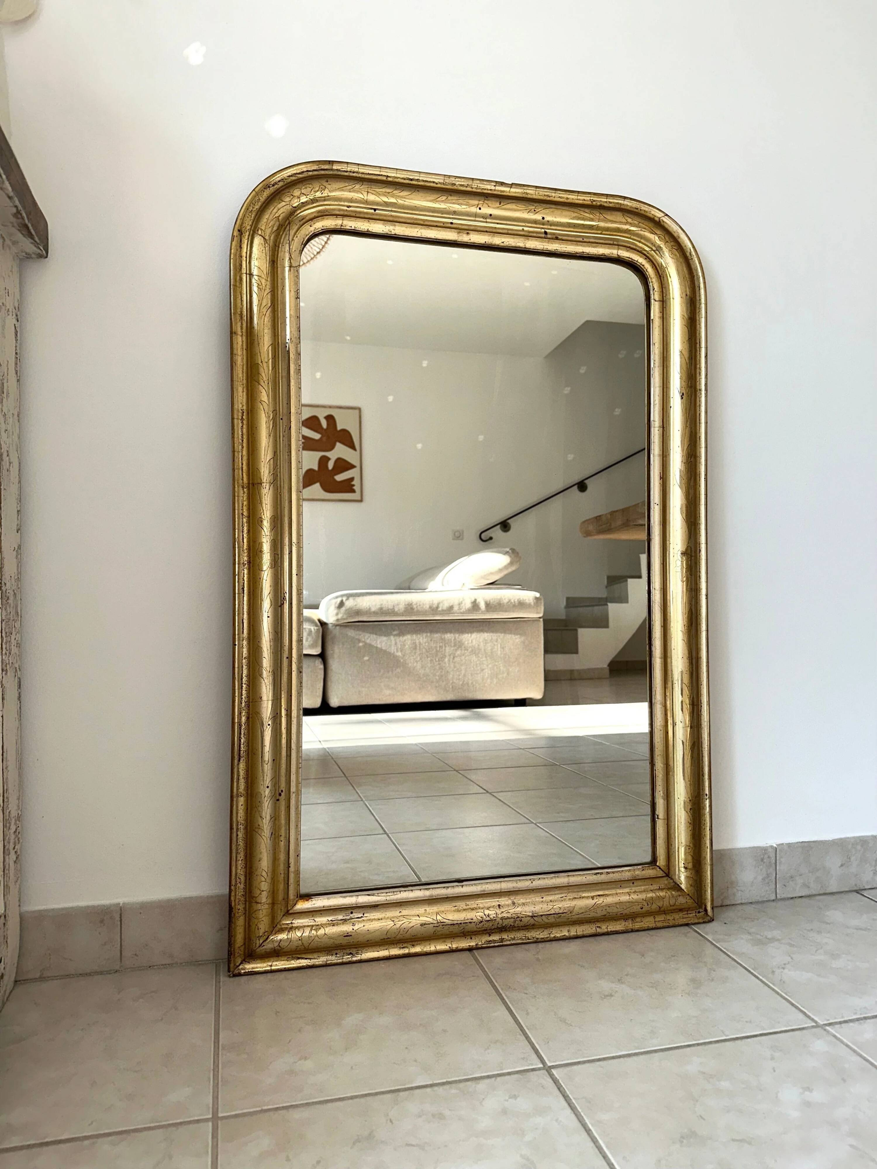 Miroir Louis-Philippe doré à la feuille d’argent, XIXème s.
