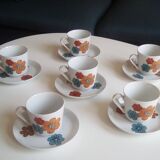 Set de 6 tasses et sous tasses porcelaine années 70