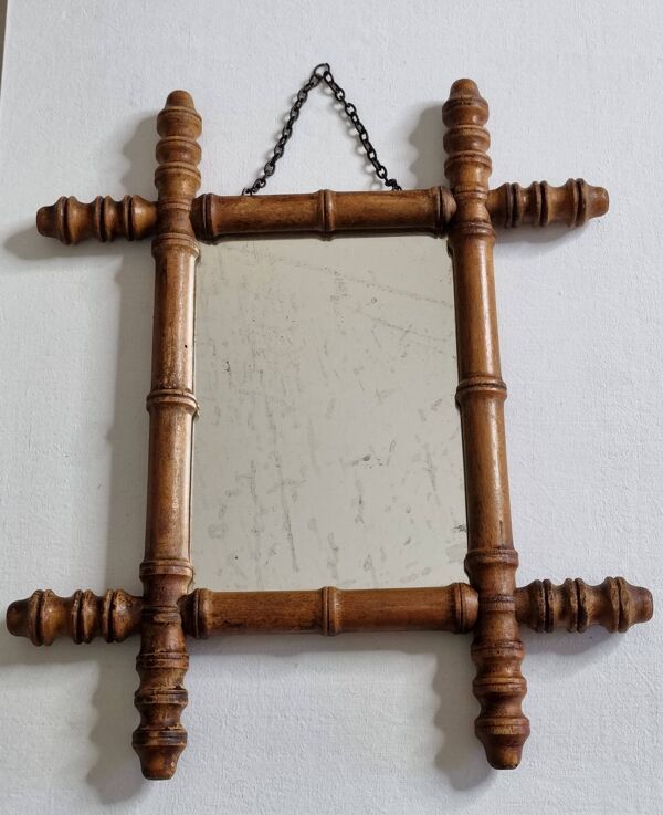 Petit miroir mural ancien en bois tourné façon bambou, XIXe, 38 x 32  cm