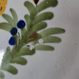 Decorative plate in earthenware with rooster design. Late 19th century.