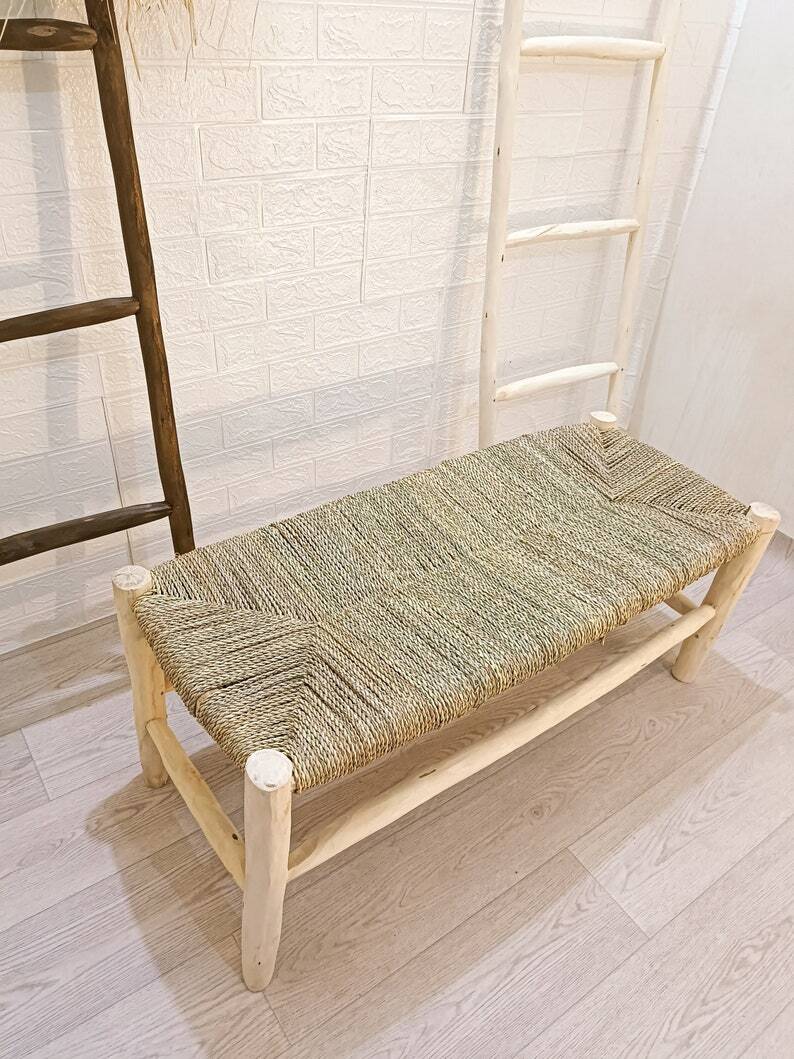 Bench in solid wood and natural wickerwork