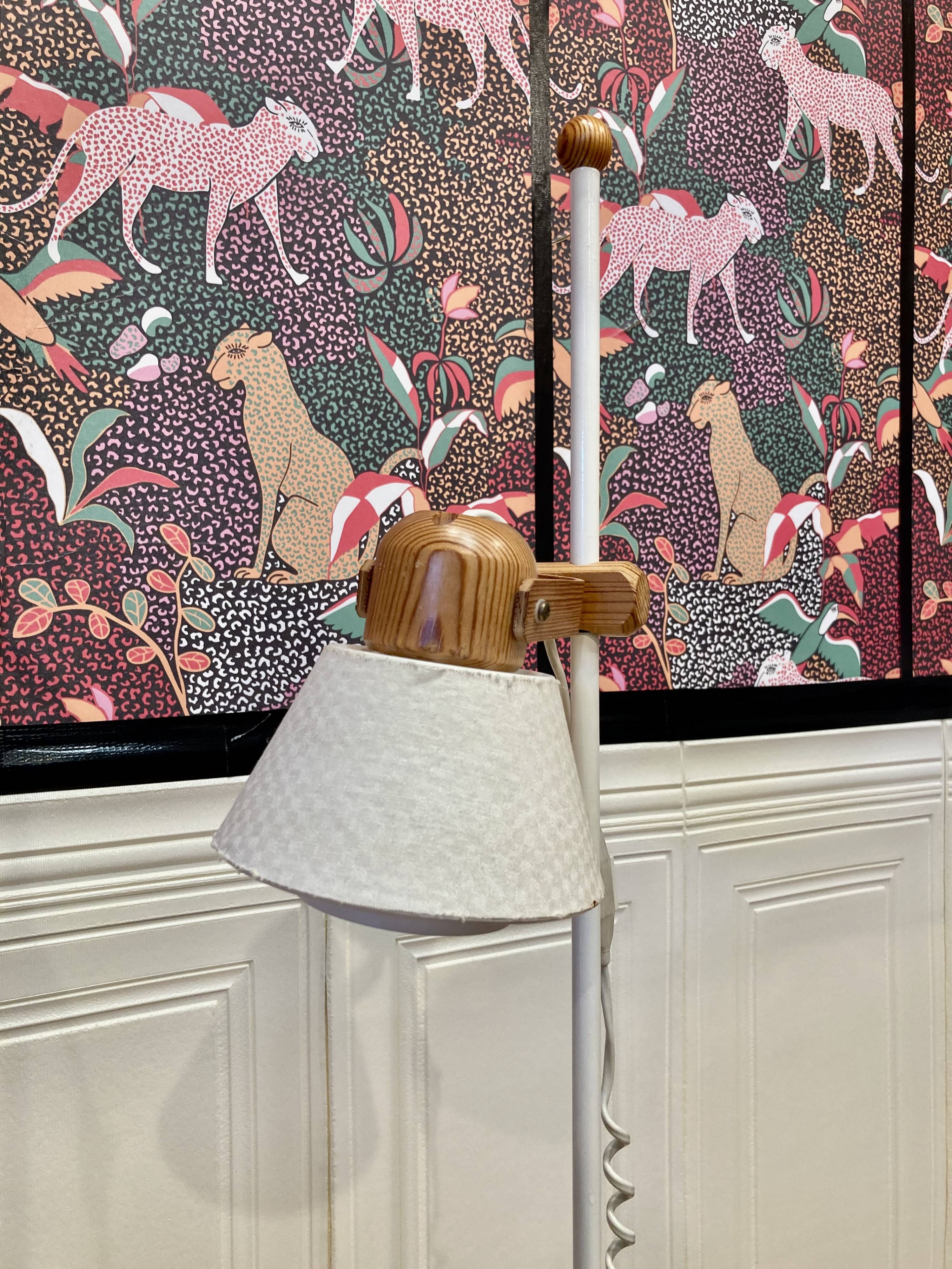 LAMPADAIRE DESIGN SCANDINAVE.