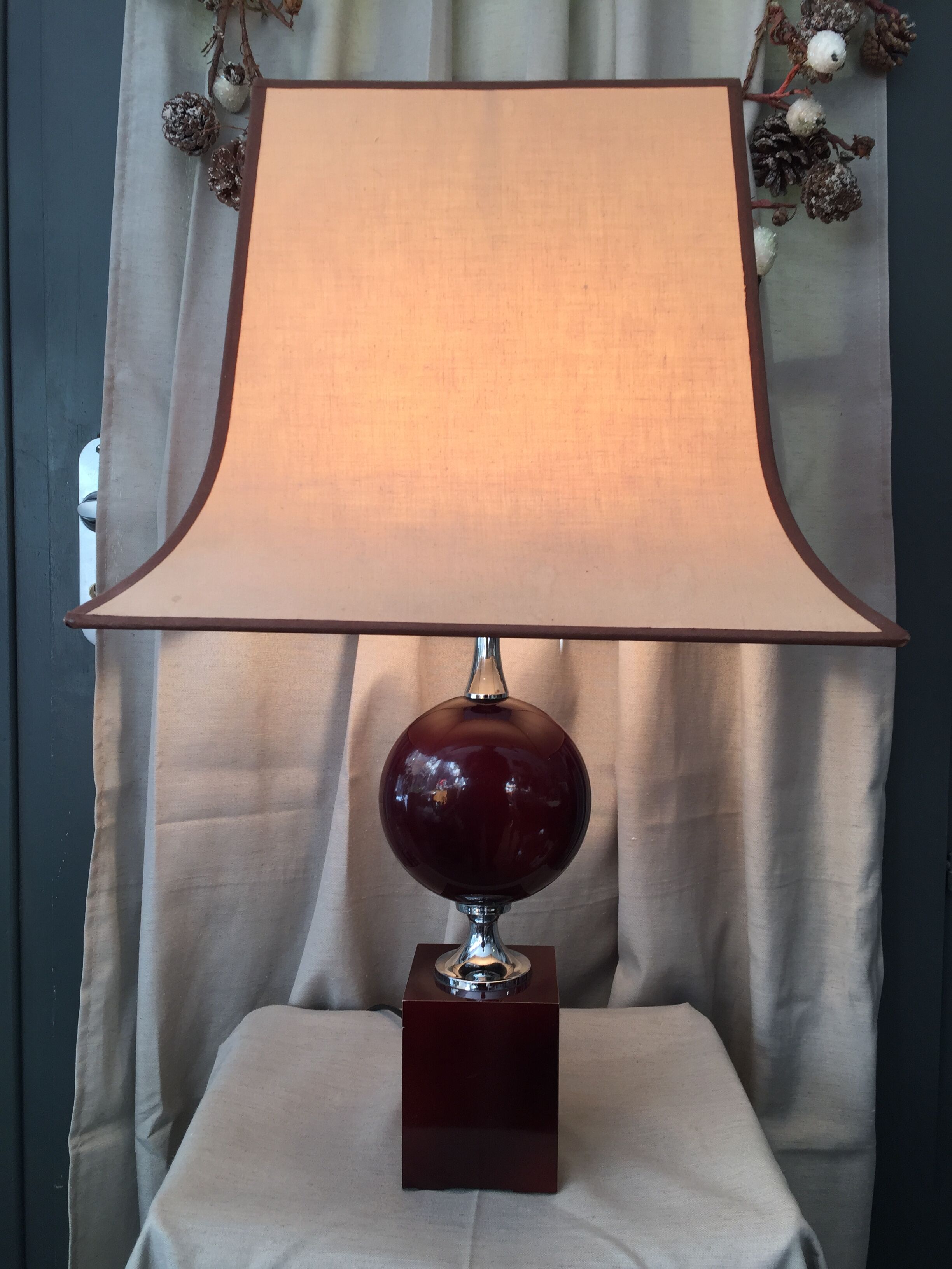 Lacquered table lamp Philippe Barbier years 1970
