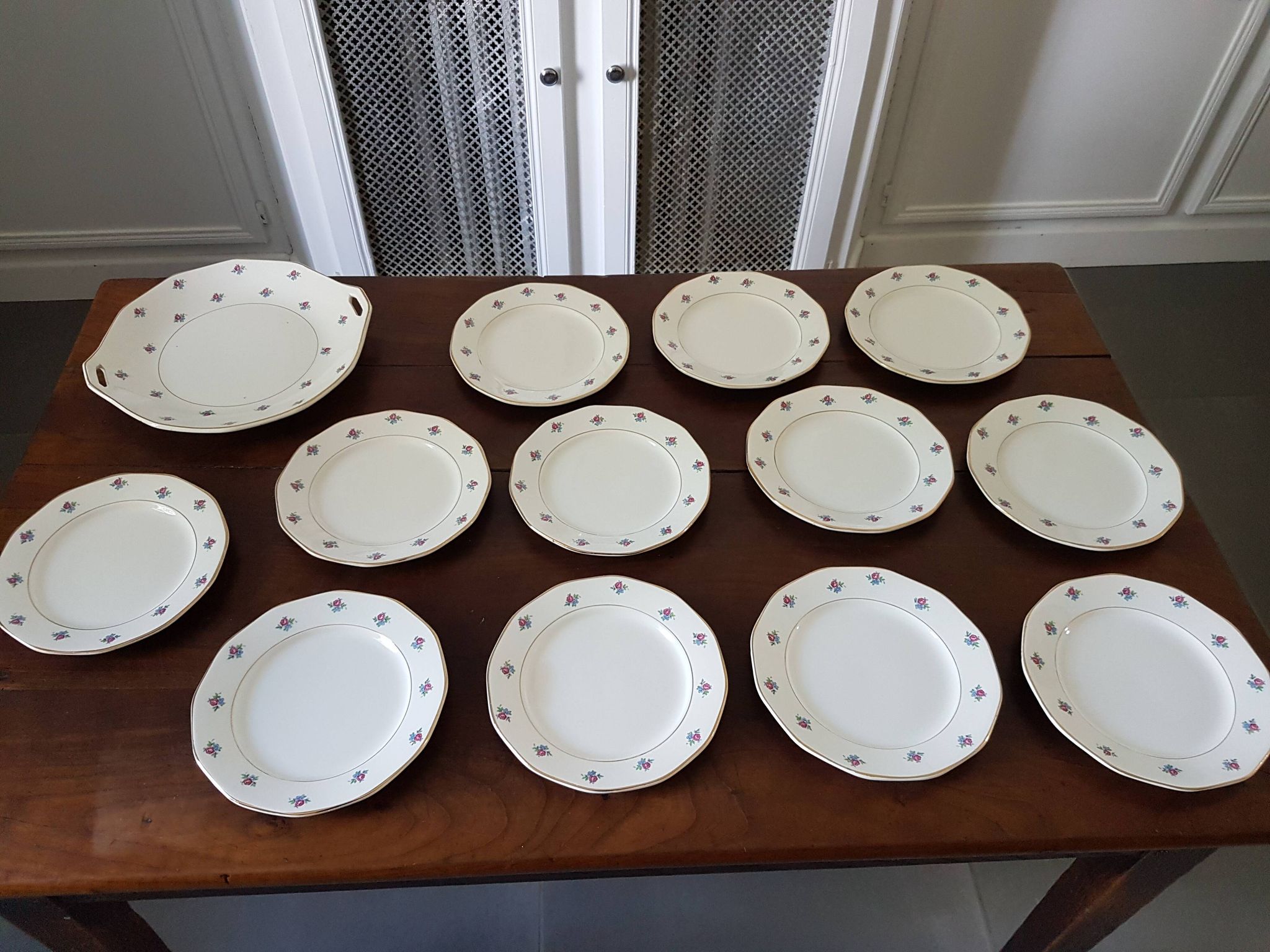 Dessert service