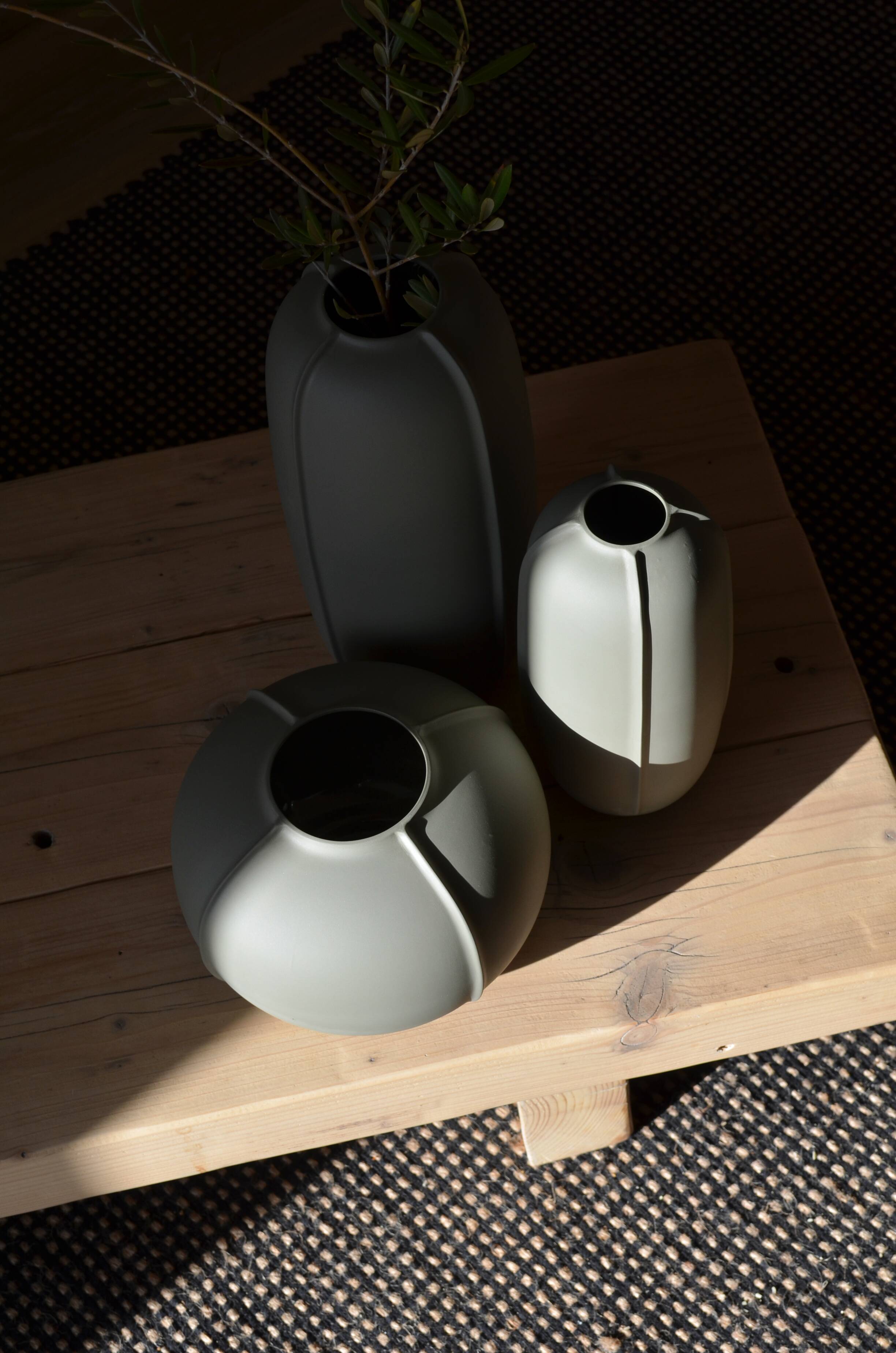 Atlas porcelain vase n°2