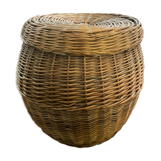 Wicker basket