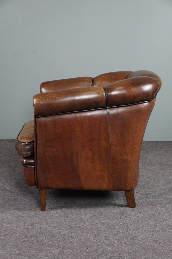 Club armchair in sheepskin