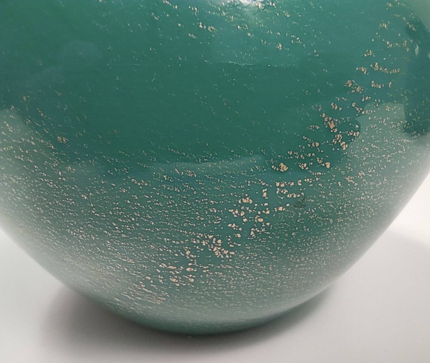 Green Cased Alga Glass Vase with Gold Leaf by Tomaso Buzzi for Venini